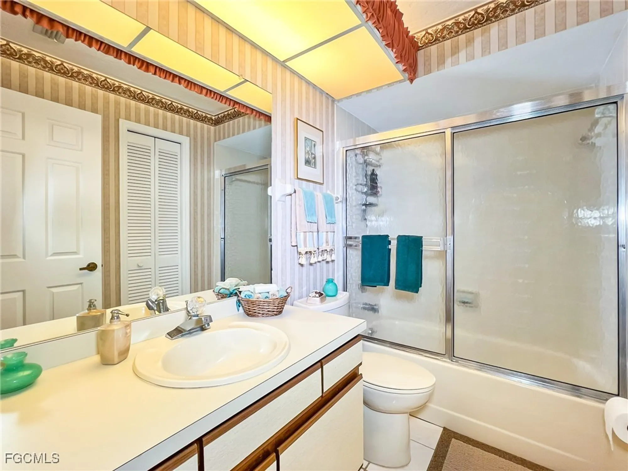 Property Slideshow image 18 of 36 | 12500 cold stream dr 312, Fort Myers, FL, 33912