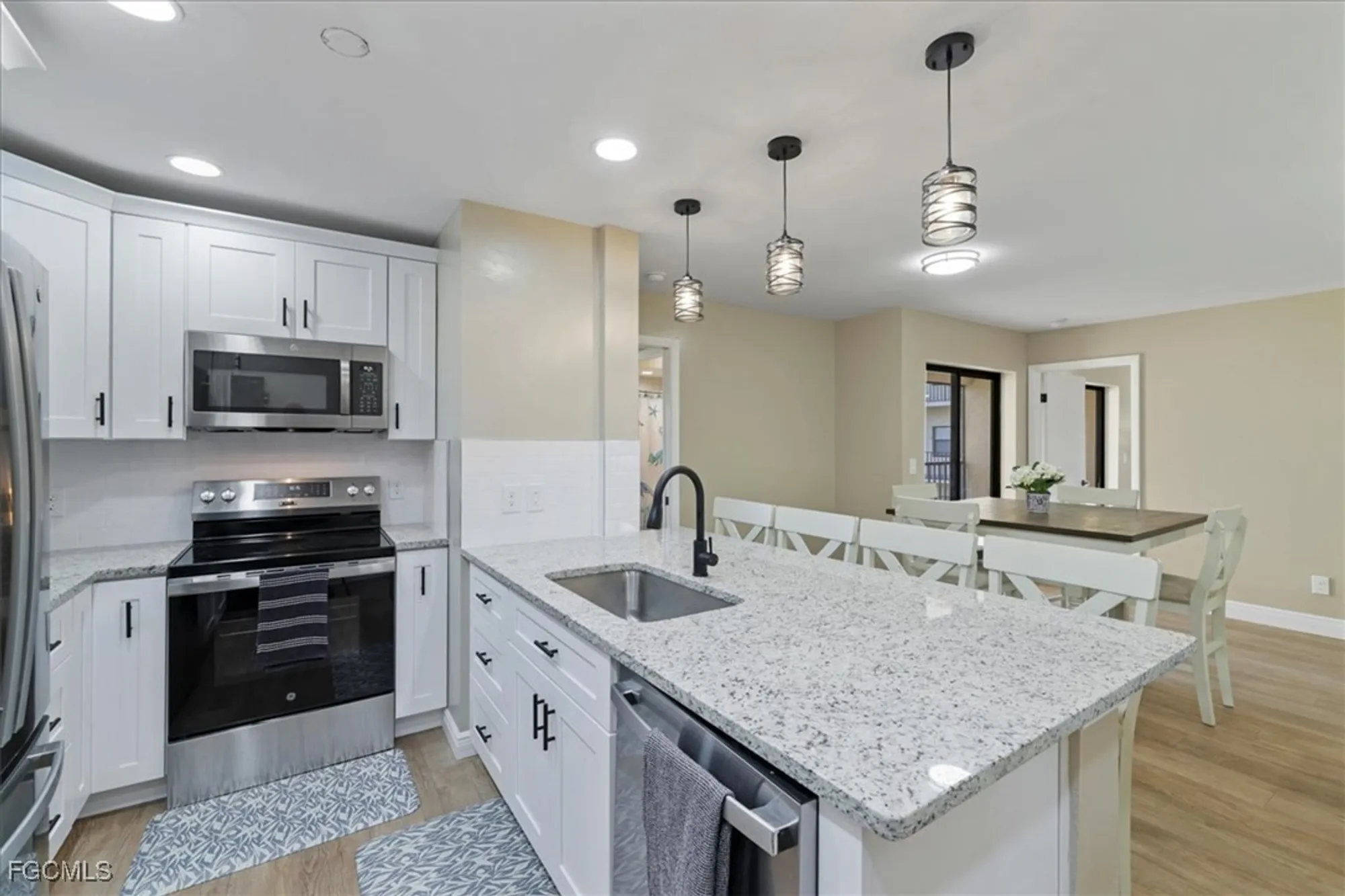 Property Slideshow image 19 of 37 | 13288 white marsh ln 3416, Fort Myers, FL, 33912