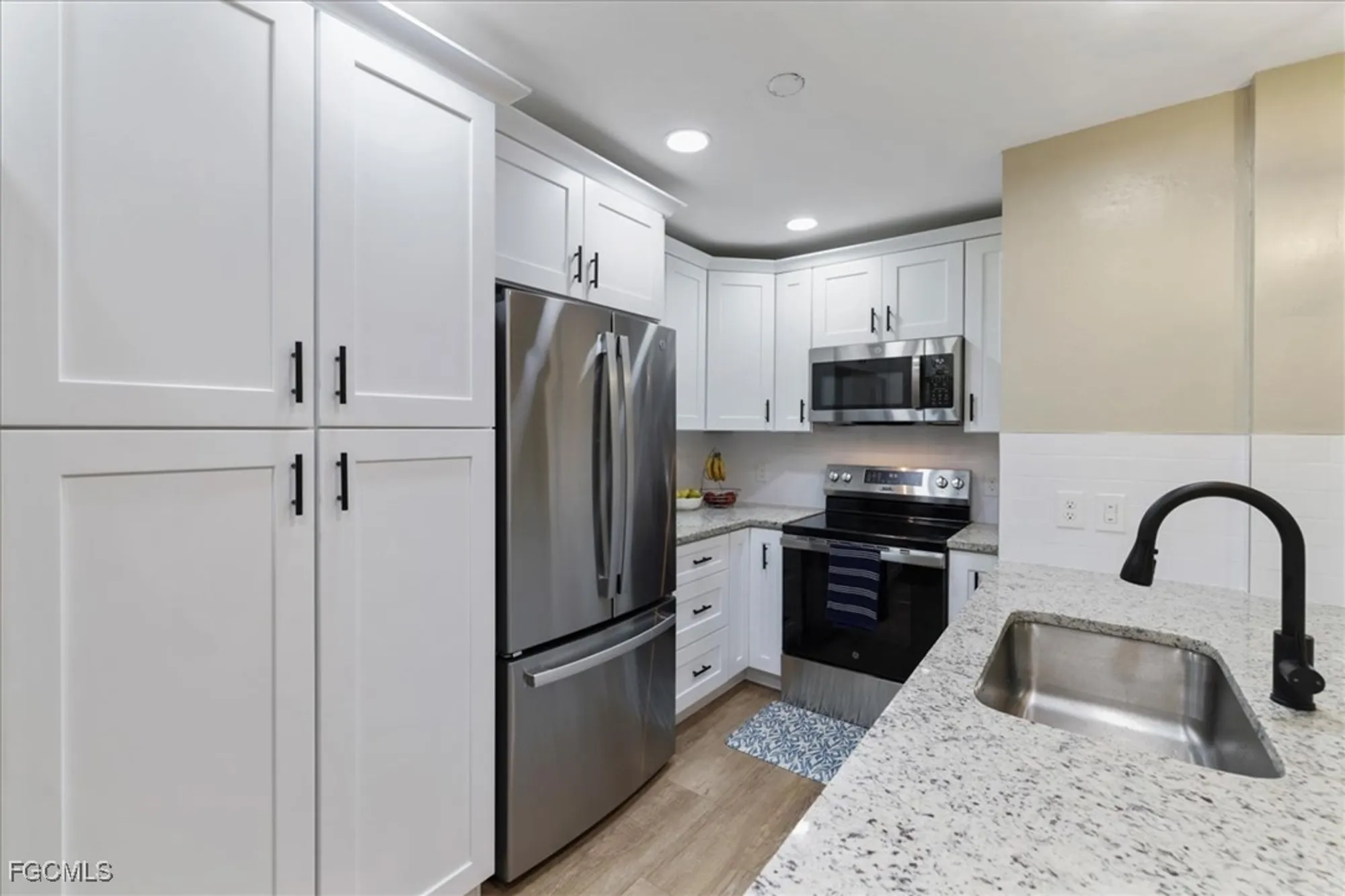 Property Slideshow image 20 of 37 | 13288 white marsh ln 3416, Fort Myers, FL, 33912