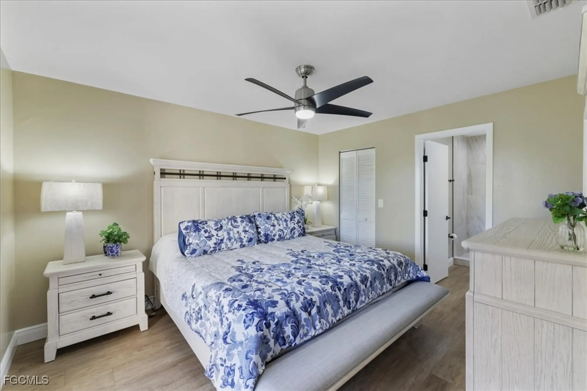 Property Slideshow image 4 of 37 | 13288 white marsh ln 3416, Fort Myers, FL, 33912