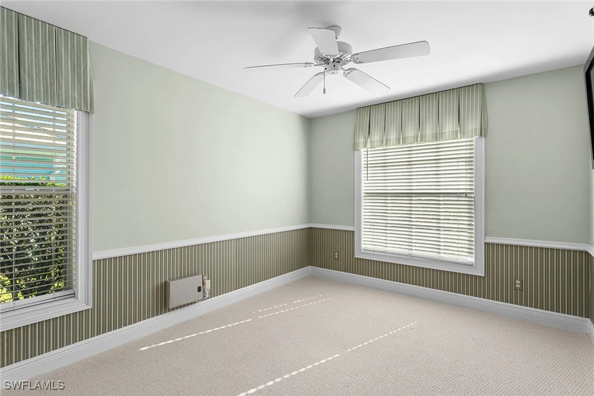 Property Slideshow image 16 of 24 | 70 fountain cir, Naples, FL, 34119