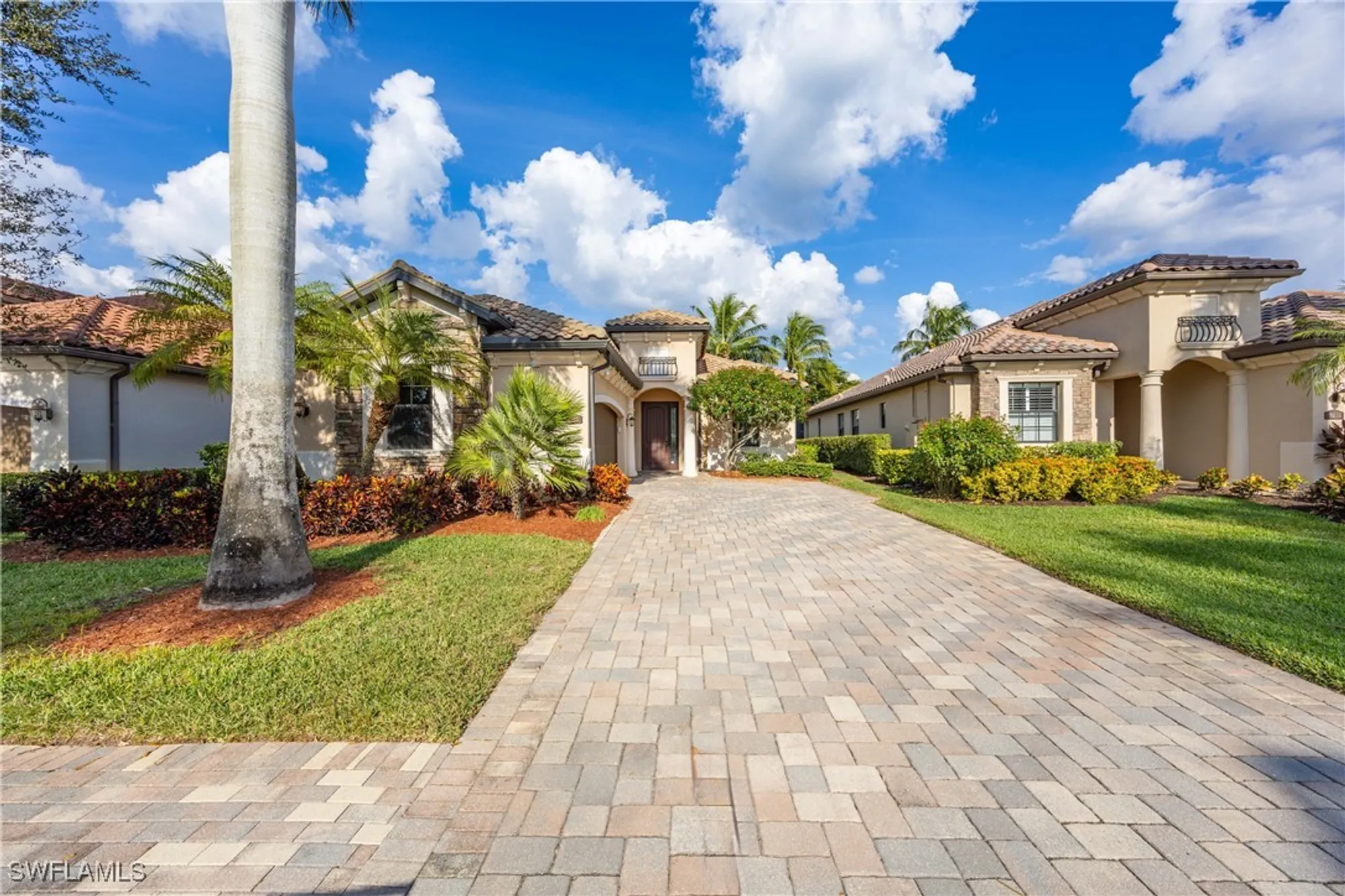 Property Slideshow image 3 of 47 | 9218 veneto ln, Naples, FL, 34113