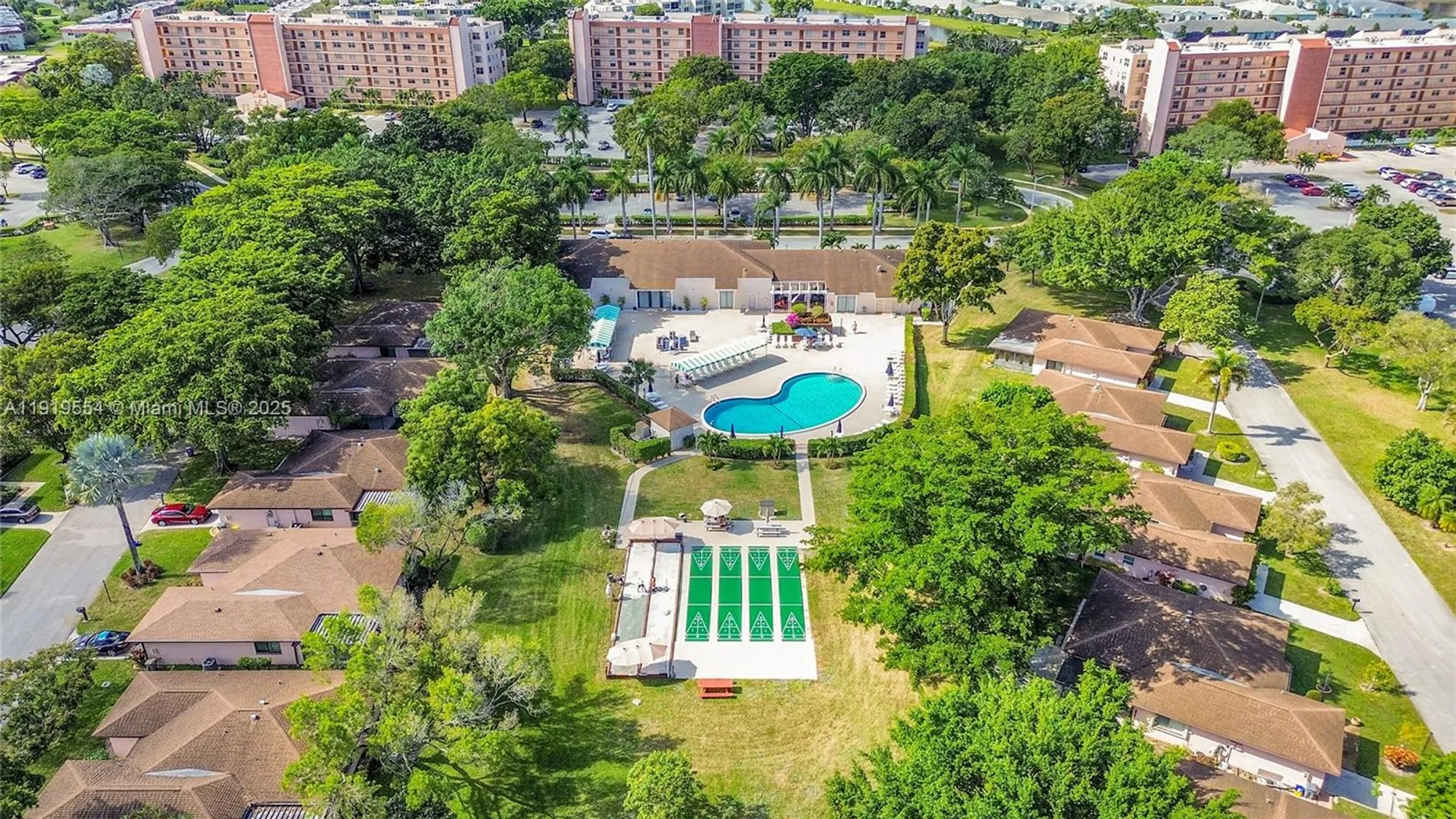 Property Slideshow image 48 of 65 | 14664 bonaire blvd, Delray Beach, FL, 33446