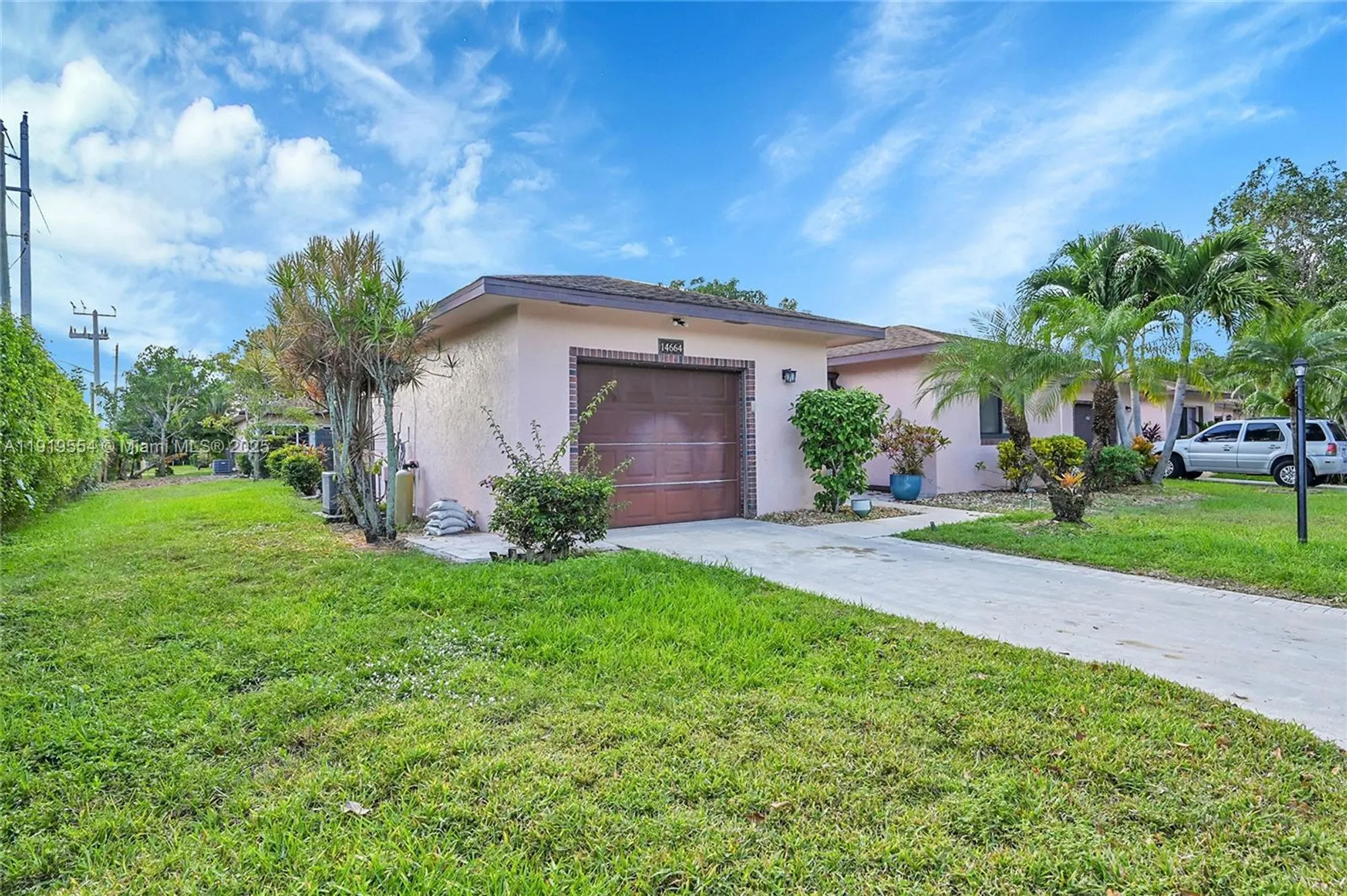 Property Slideshow image 4 of 65 | 14664 bonaire blvd, Delray Beach, FL, 33446