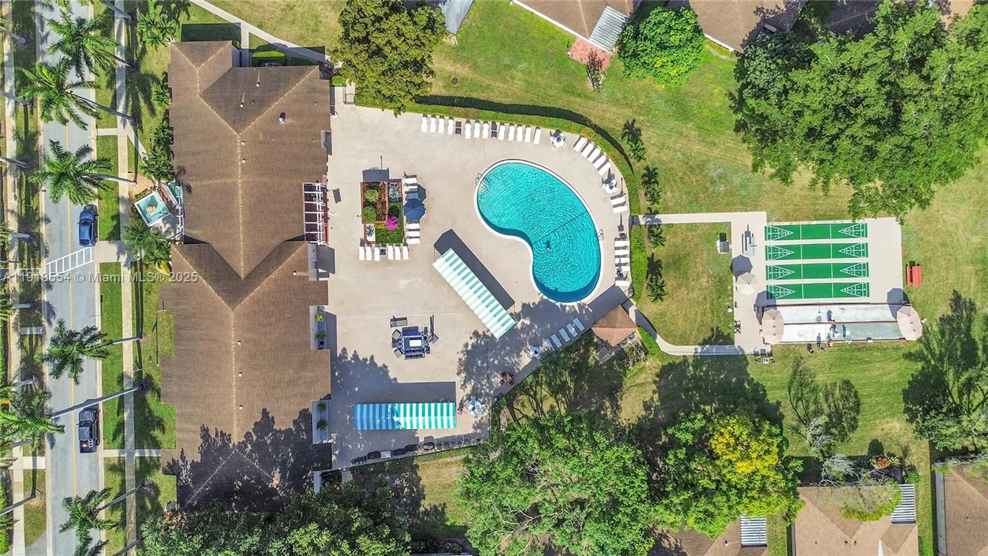 Property Slideshow image 52 of 65 | 14664 bonaire blvd, Delray Beach, FL, 33446