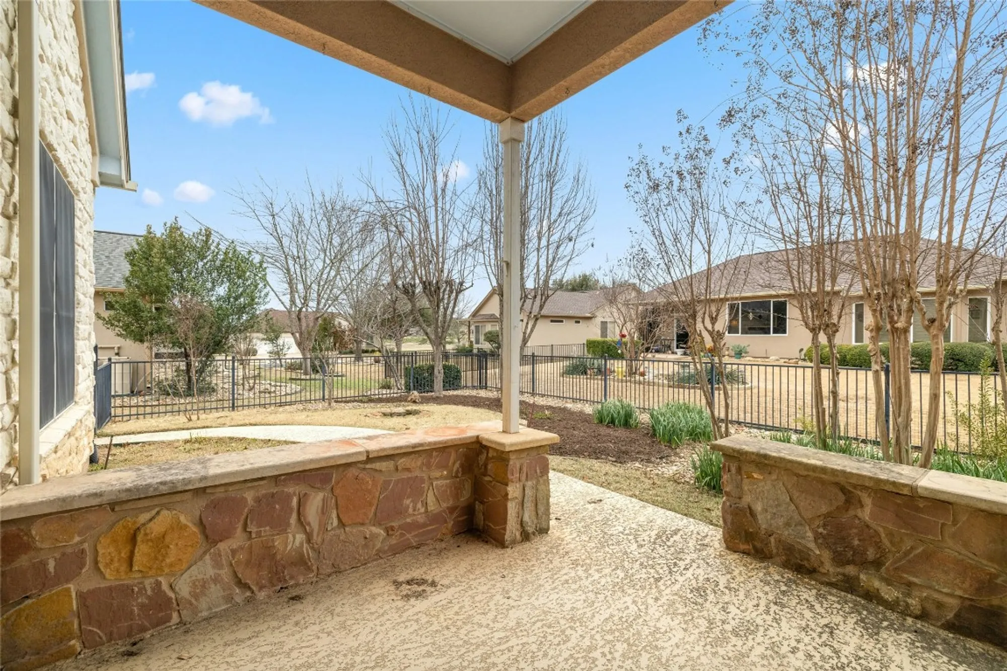Property Slideshow image 27 of 39 | 122 durango trl, Georgetown, TX, 78633