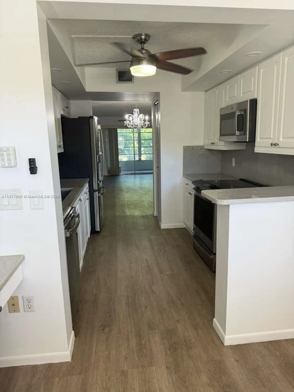 Property Slideshow image 11 of 21 | 13001 sw 15th ct 303t, Pembroke Pines, FL, 33027