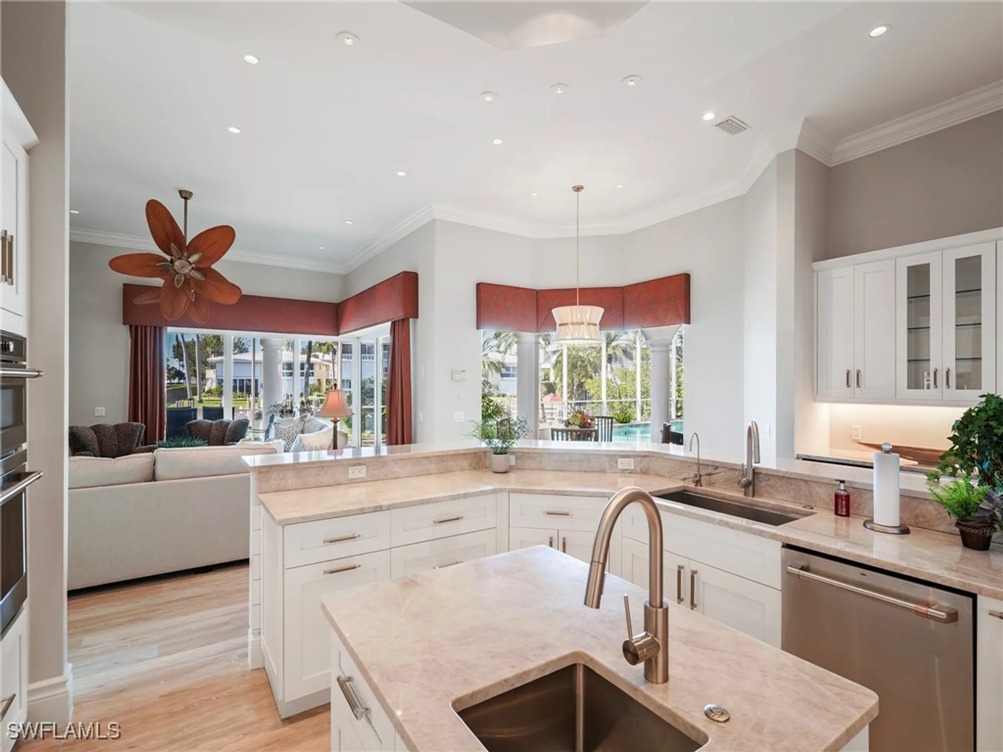 Property Slideshow image 12 of 47 | 216 spring line dr, Naples, FL, 34102