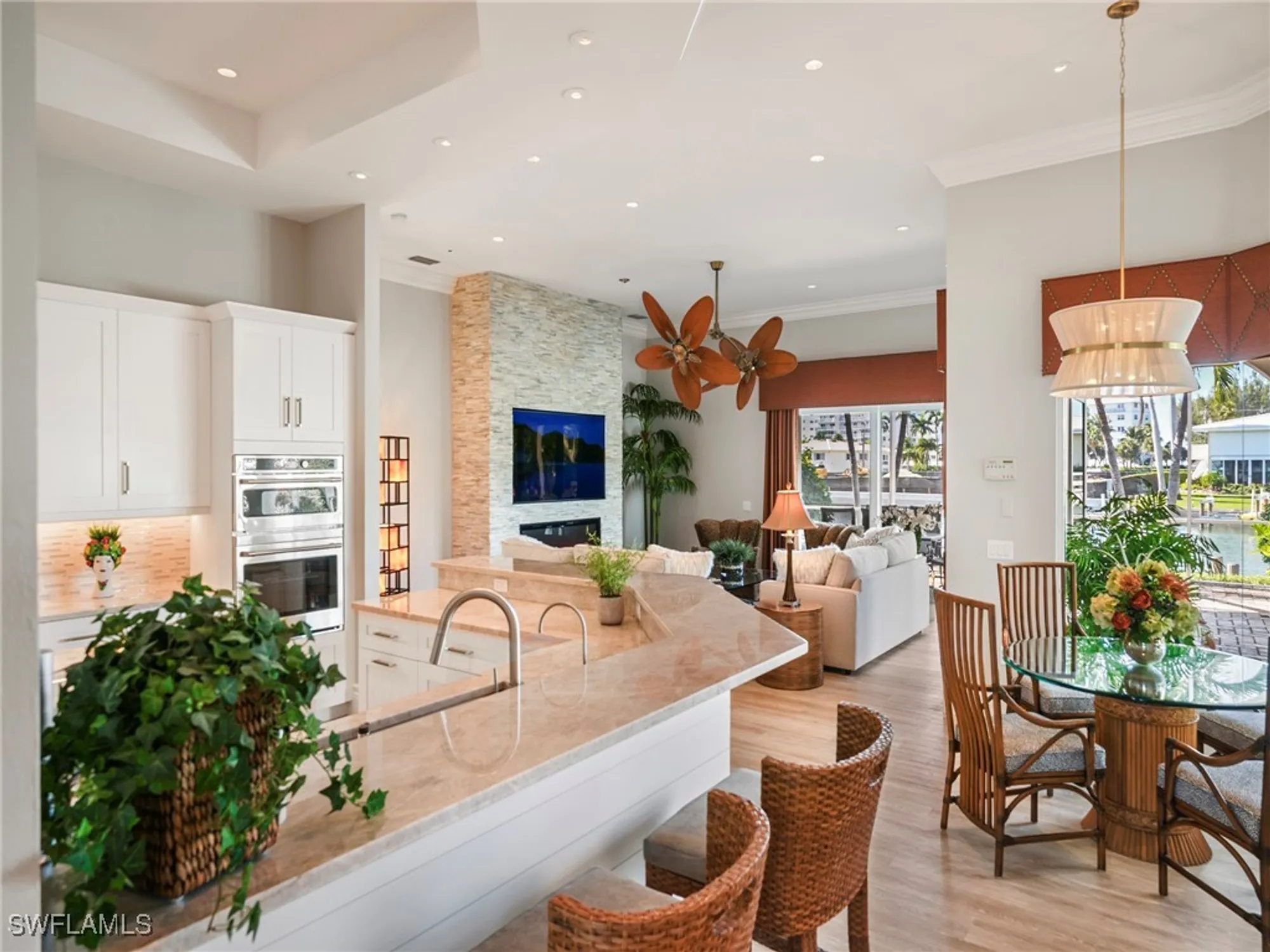 Property Slideshow image 34 of 47 | 216 spring line dr, Naples, FL, 34102