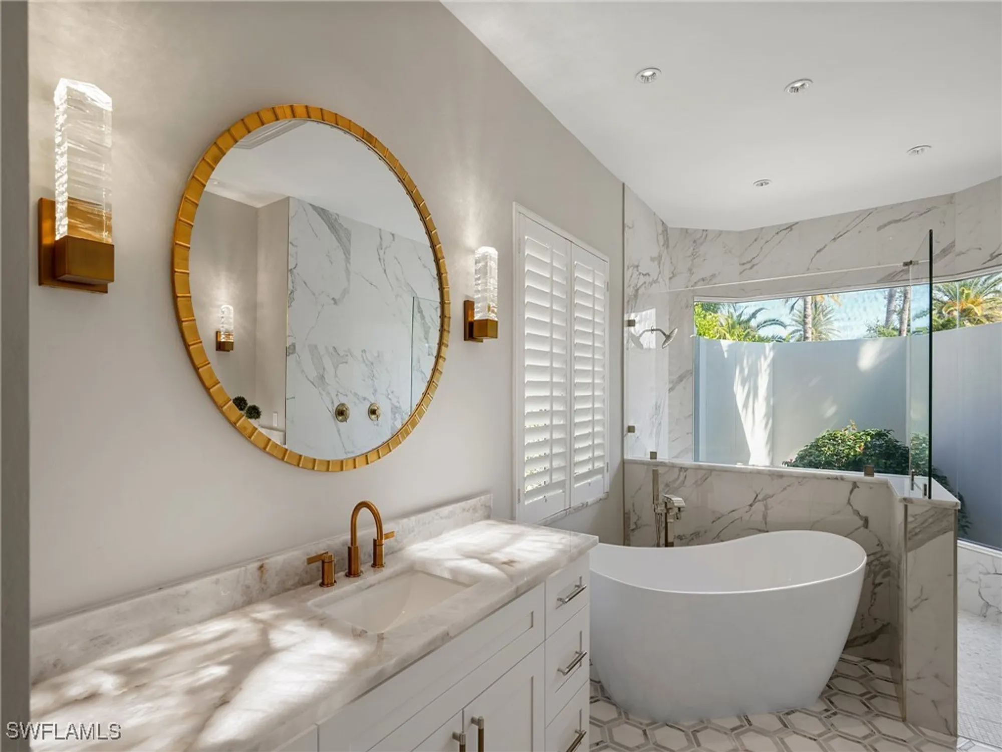 Property Slideshow image 37 of 47 | 216 spring line dr, Naples, FL, 34102