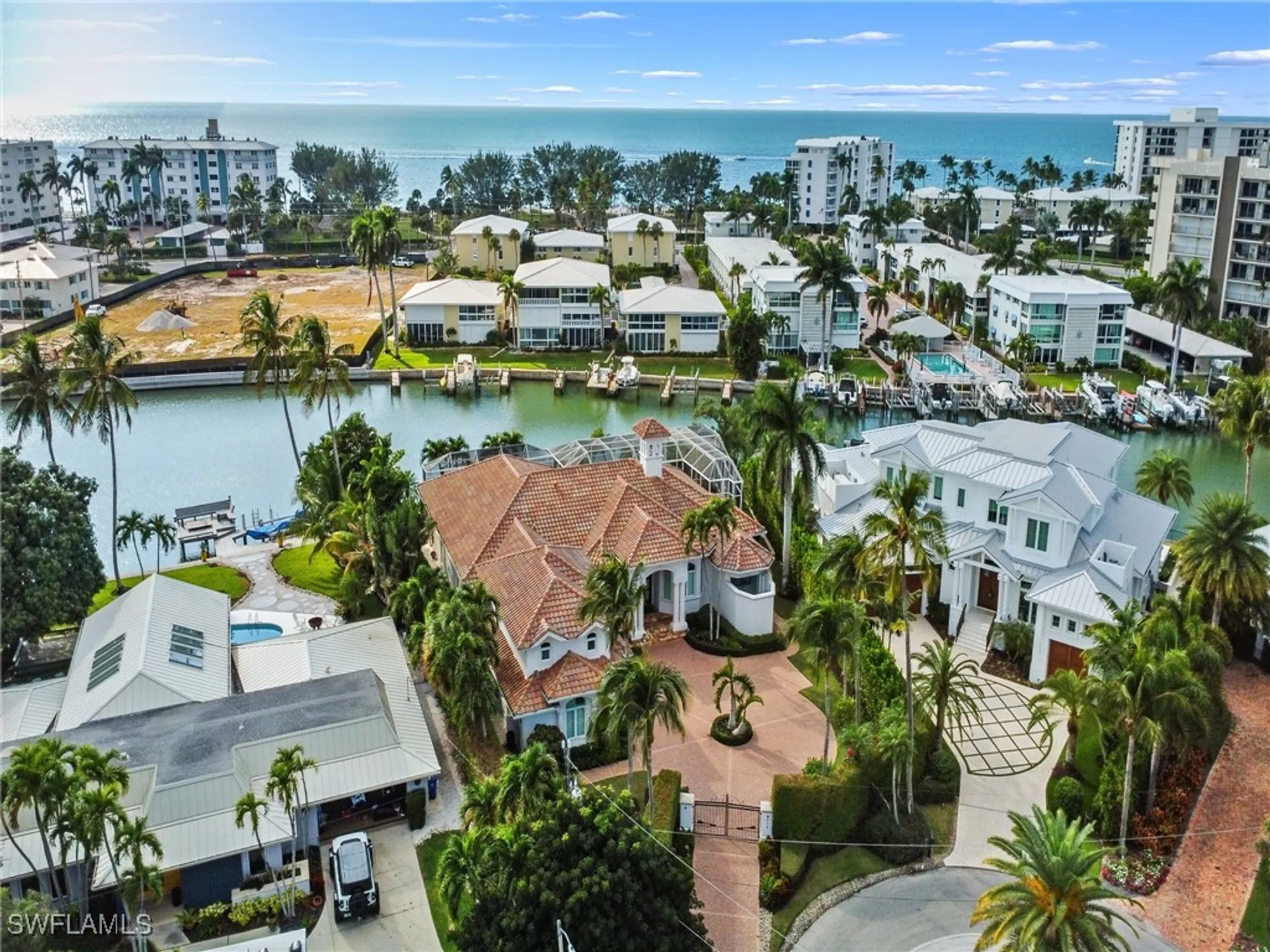 Property Slideshow image 42 of 47 | 216 spring line dr, Naples, FL, 34102