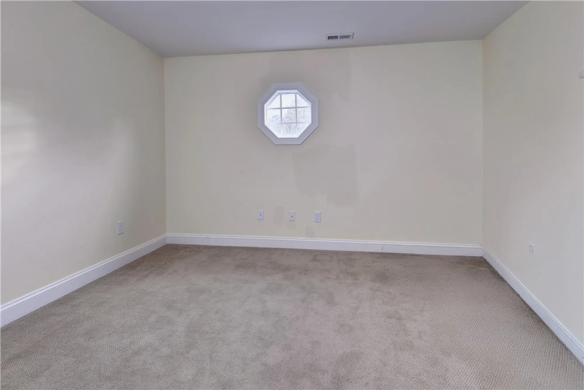 Property Slideshow image 35 of 44 | 315 leven links, Williamsburg, VA, 23188