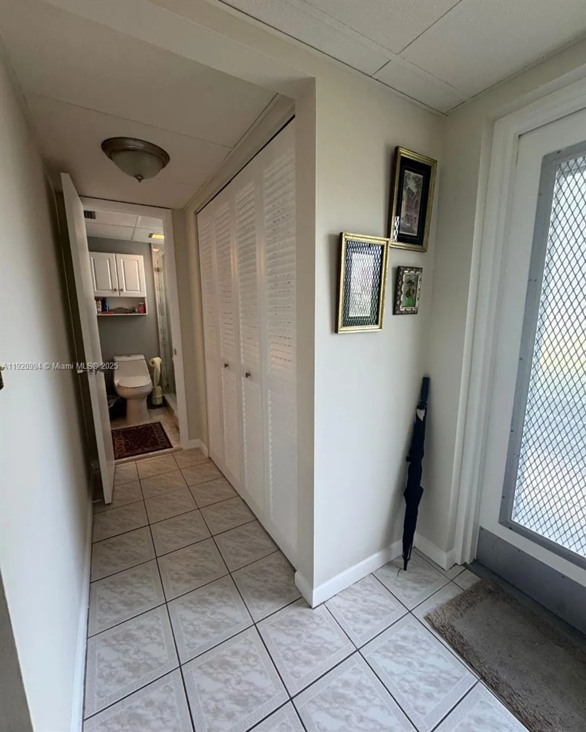 Property Slideshow image 14 of 42 | 7787 golf circle dr 106, Margate, FL, 33063