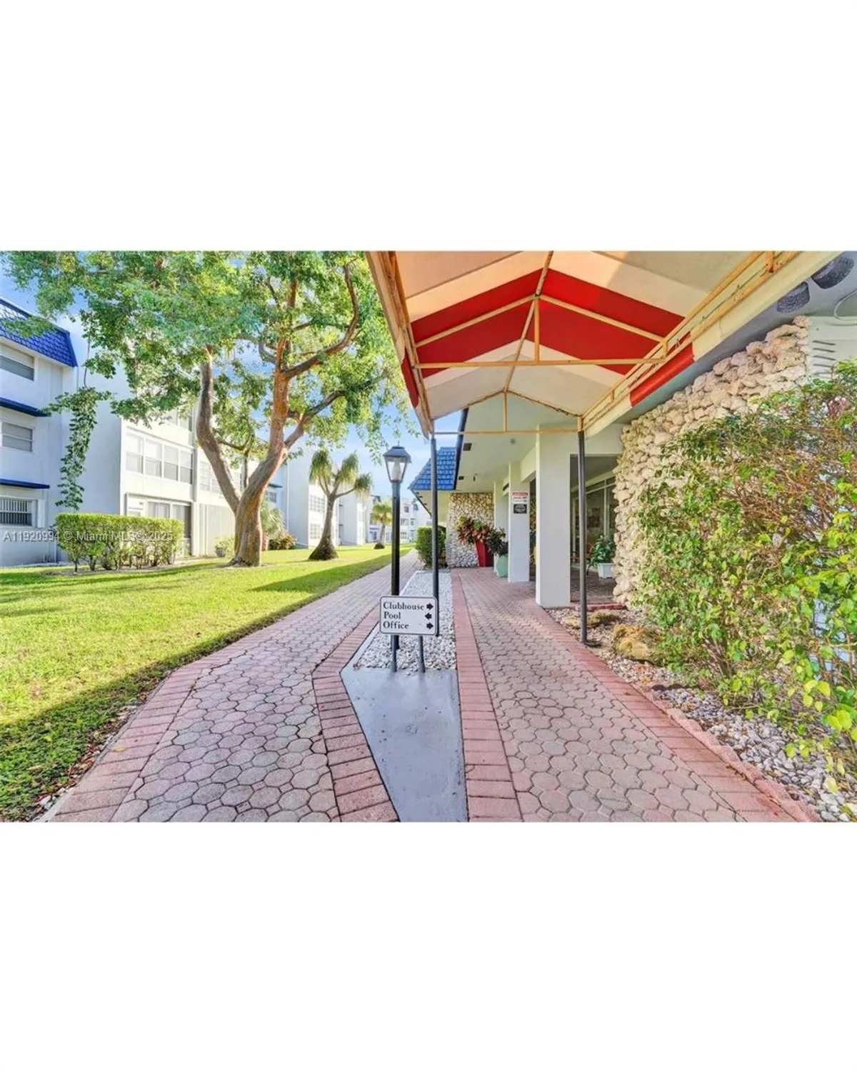 Property Slideshow image 33 of 42 | 7787 golf circle dr 106, Margate, FL, 33063