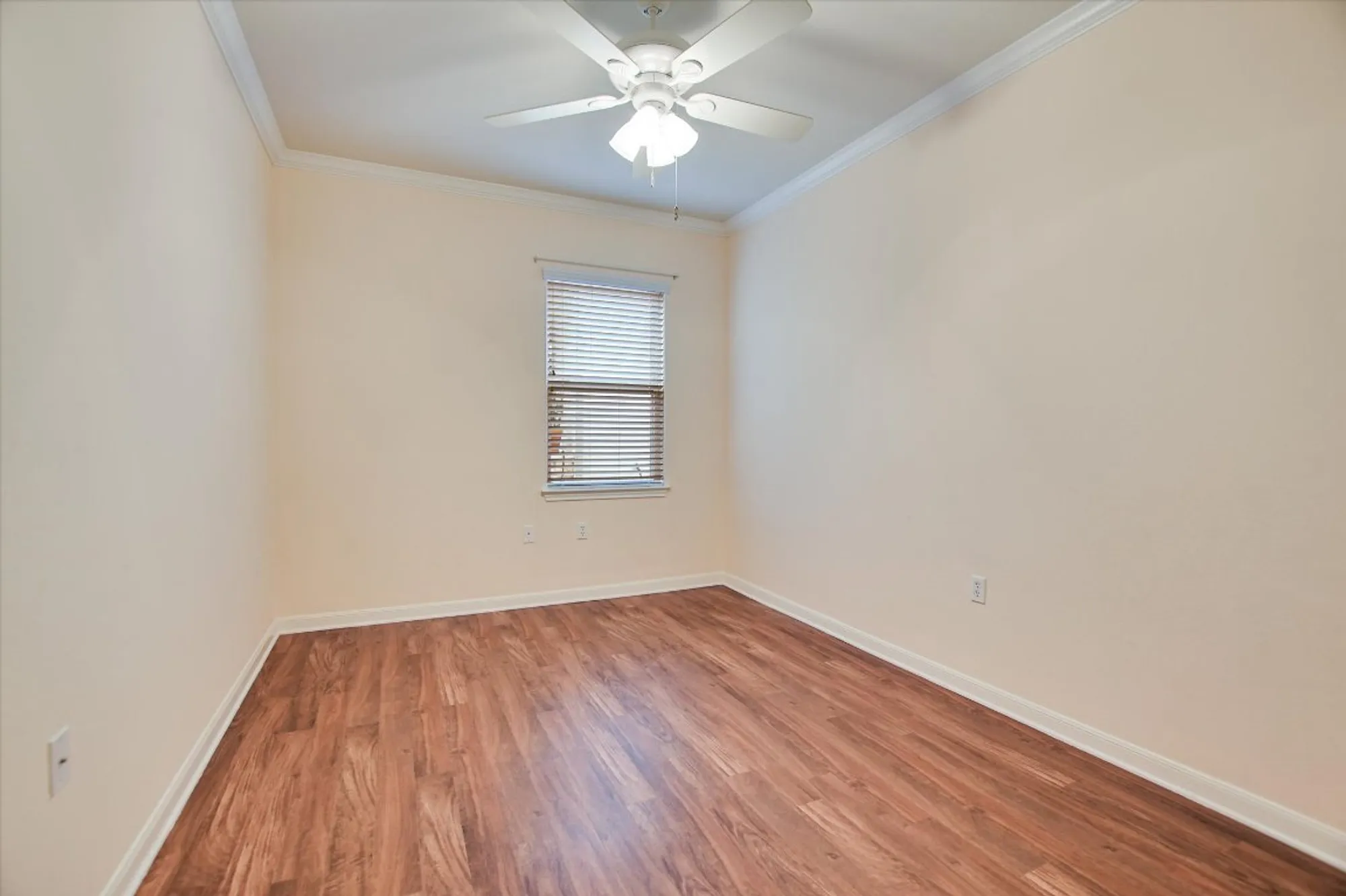 Property Slideshow image 17 of 20 | 508 lake sommerville trl, Georgetown, TX, 78633