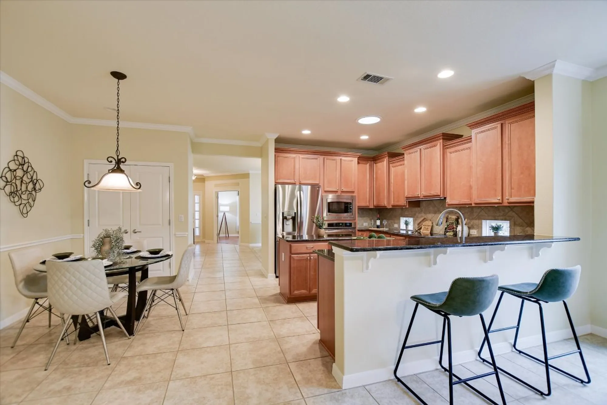 Property Slideshow image 8 of 20 | 508 lake sommerville trl, Georgetown, TX, 78633