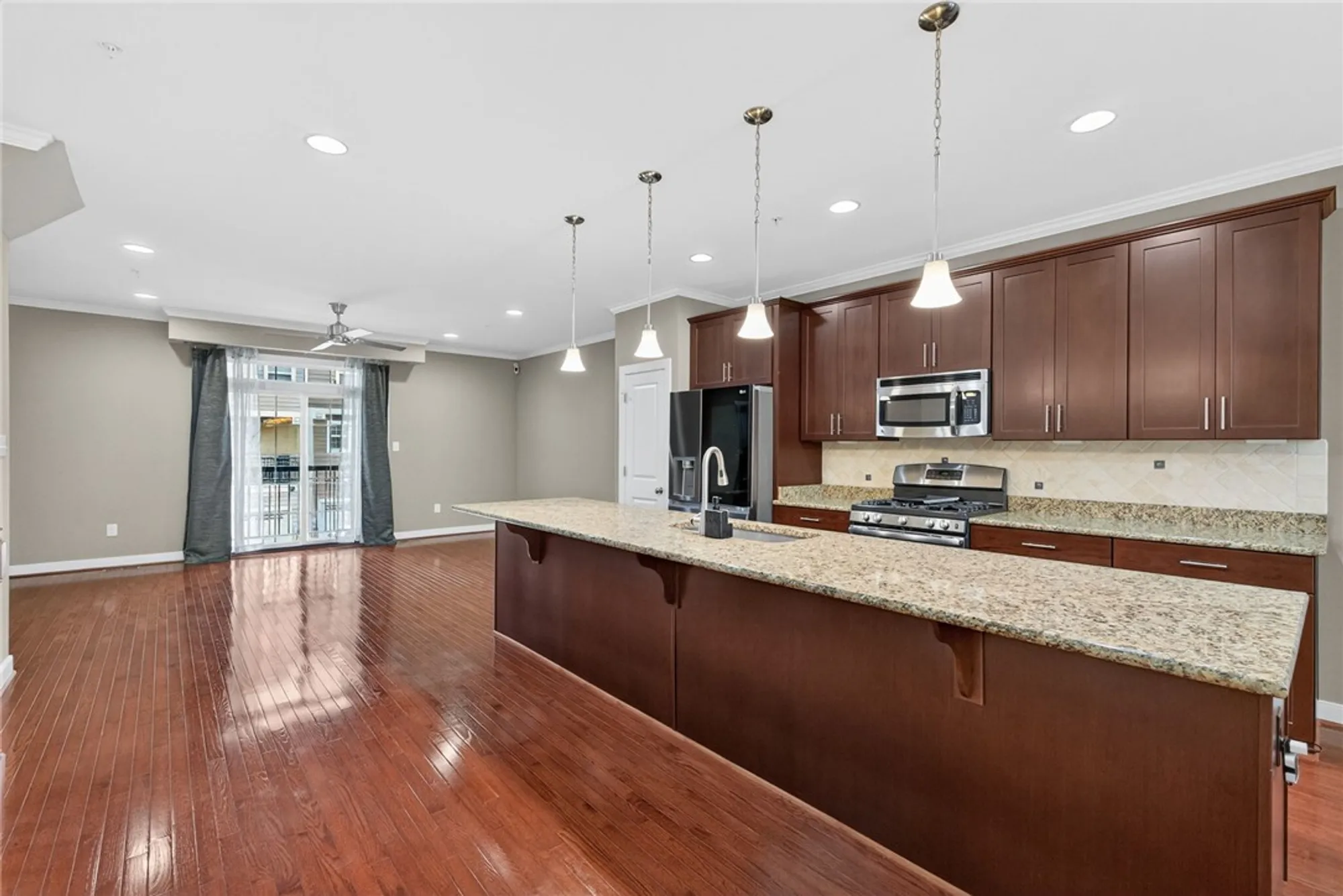 Property Slideshow image 19 of 50 | 4907 settlers market blvd, Williamsburg, VA, 23188