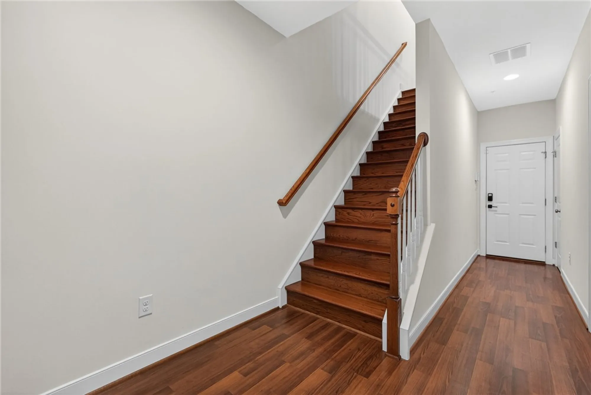Property Slideshow image 11 of 50 | 4907 settlers market blvd, Williamsburg, VA, 23188