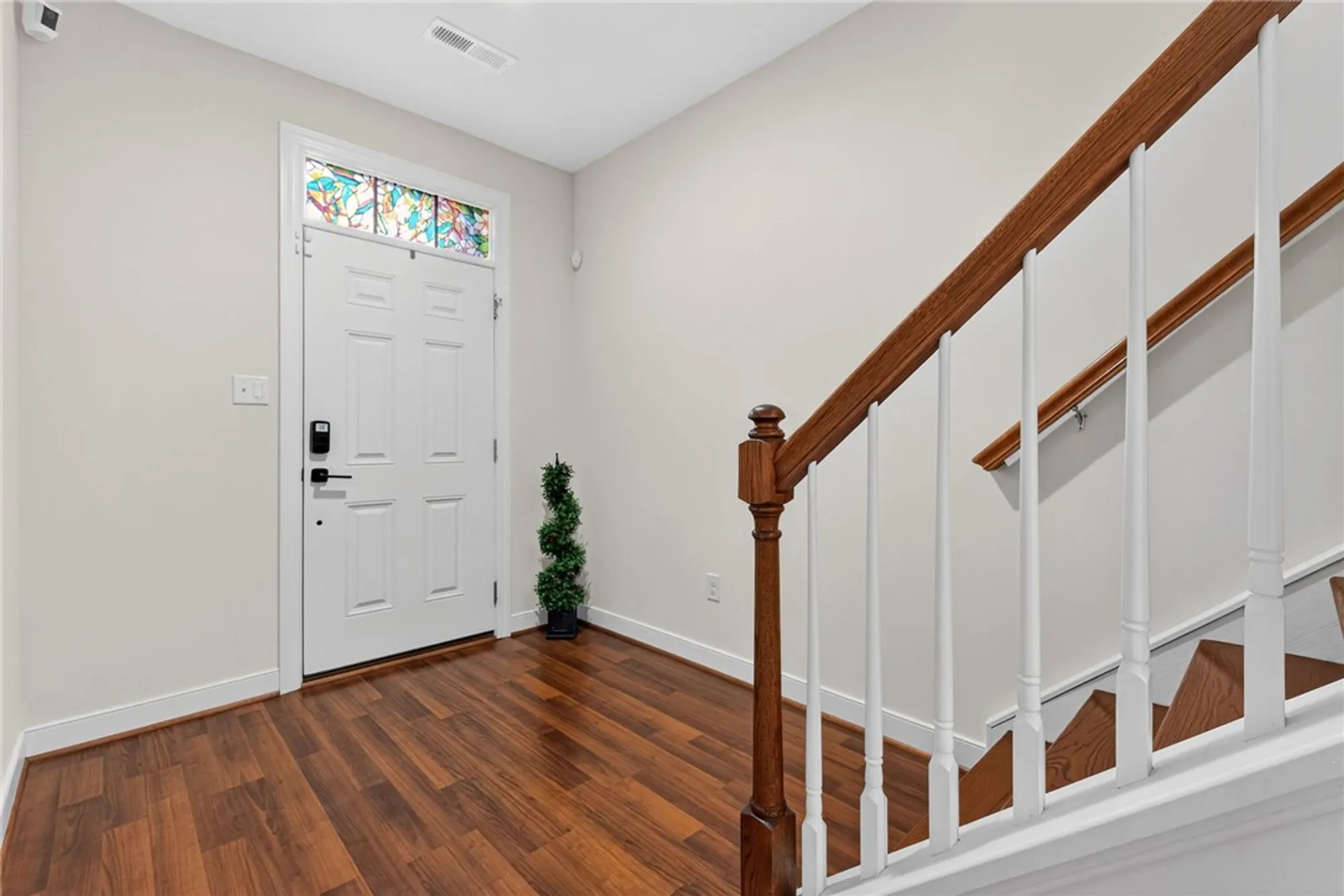 Property Slideshow image 12 of 50 | 4907 settlers market blvd, Williamsburg, VA, 23188