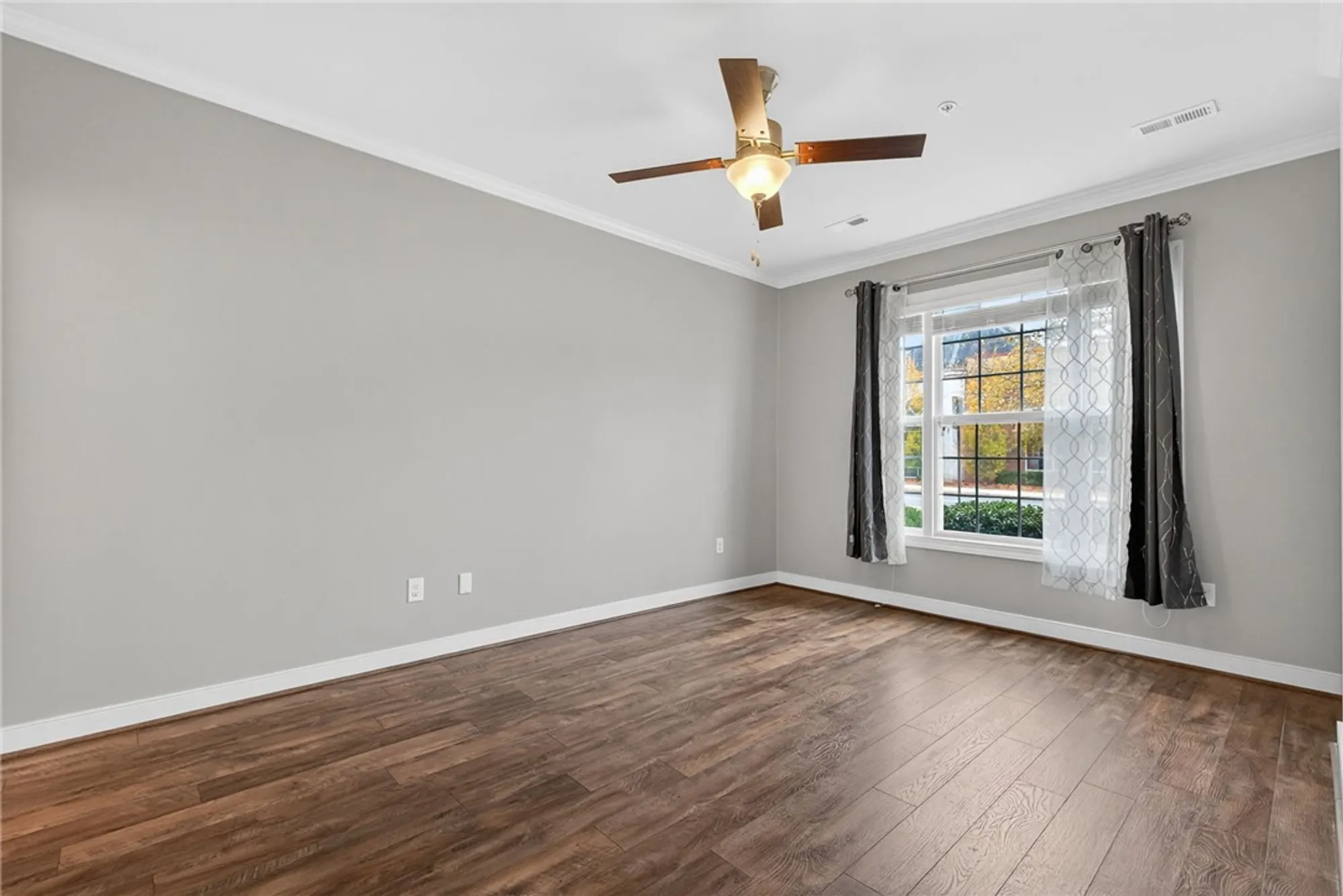 Property Slideshow image 13 of 50 | 4907 settlers market blvd, Williamsburg, VA, 23188