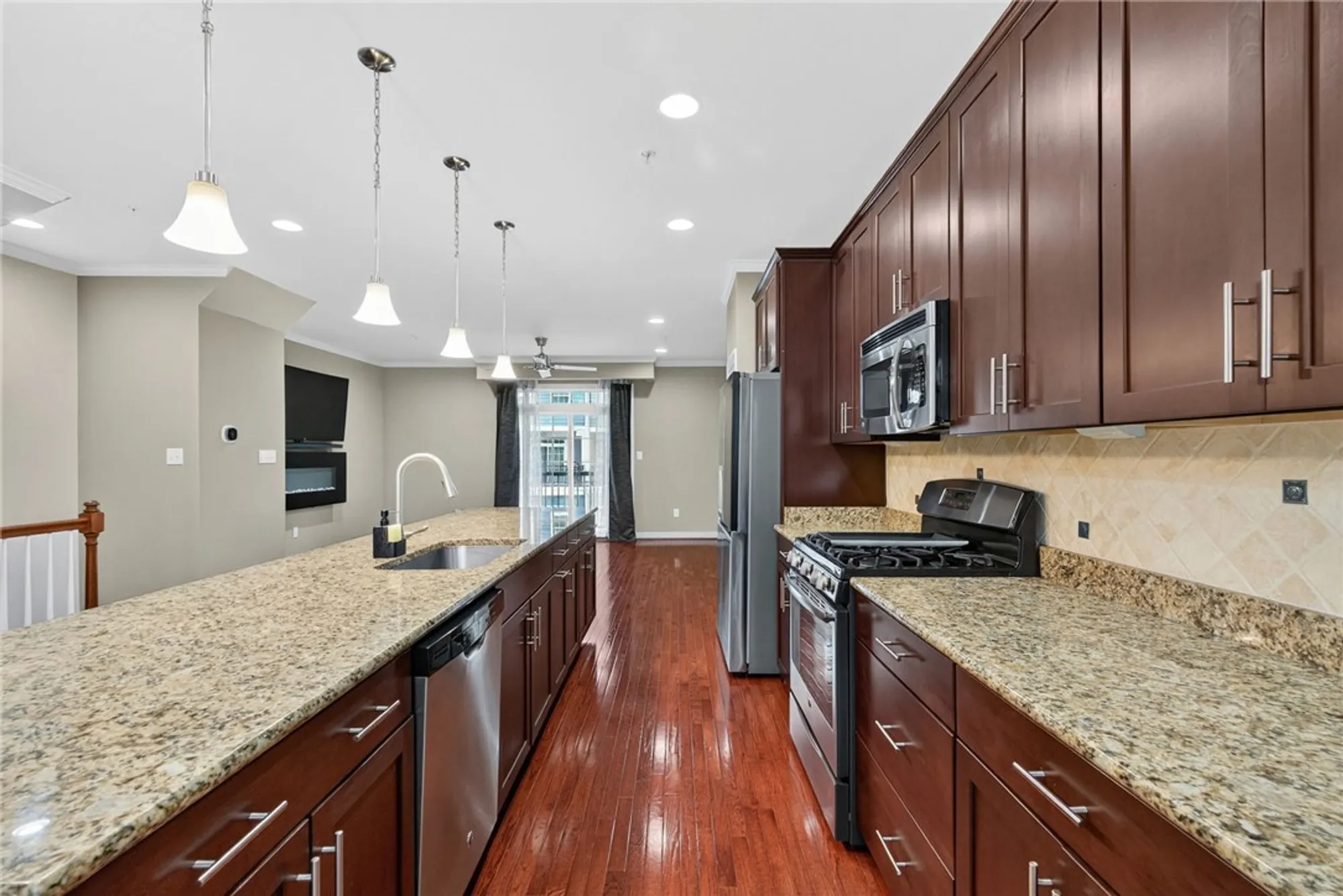 Property Slideshow image 20 of 50 | 4907 settlers market blvd, Williamsburg, VA, 23188