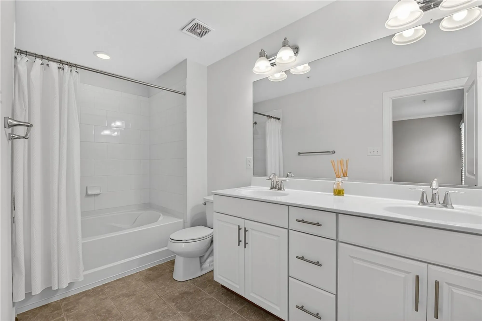 Property Slideshow image 40 of 50 | 4907 settlers market blvd, Williamsburg, VA, 23188