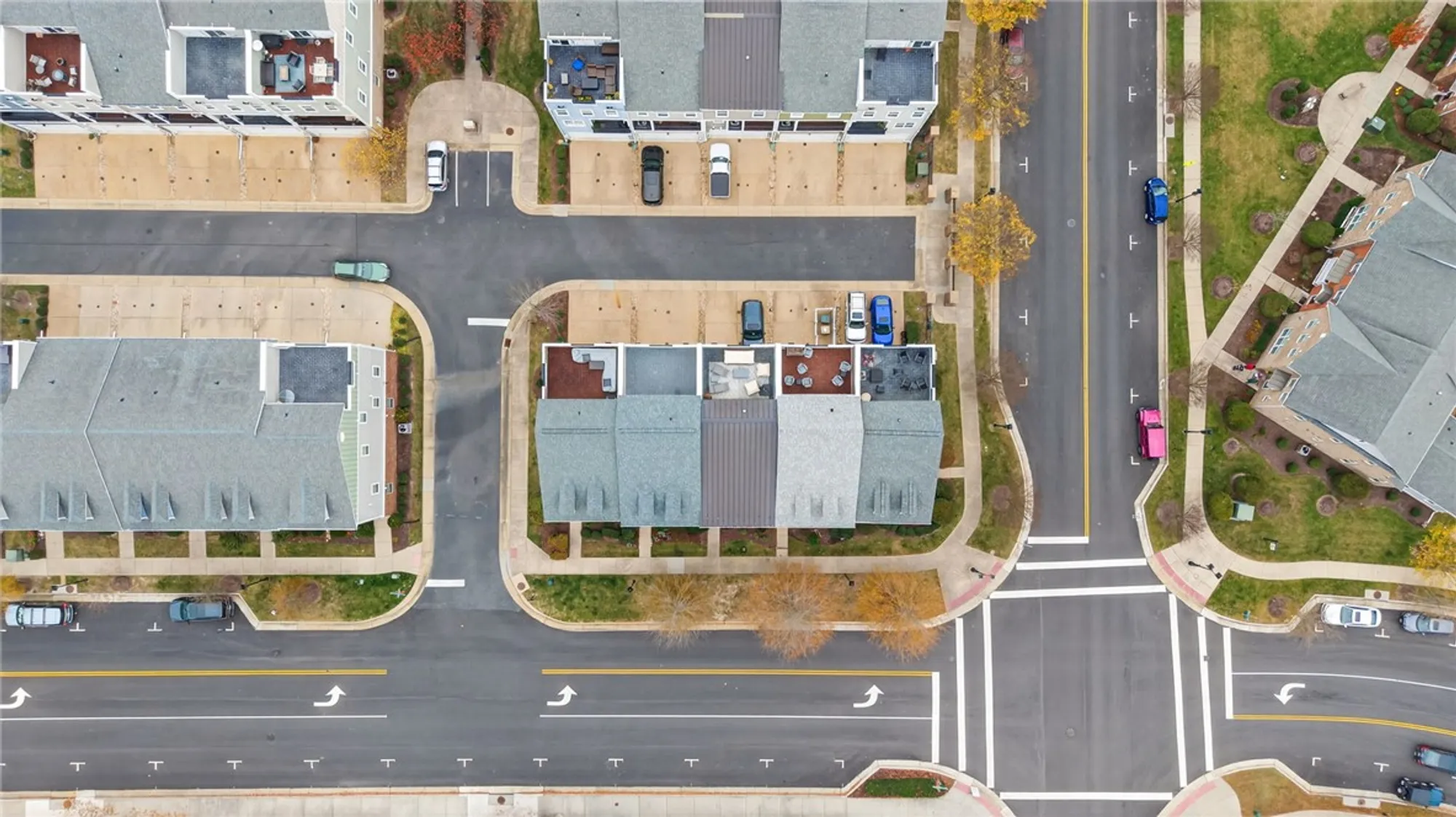 Property Slideshow image 6 of 50 | 4907 settlers market blvd, Williamsburg, VA, 23188