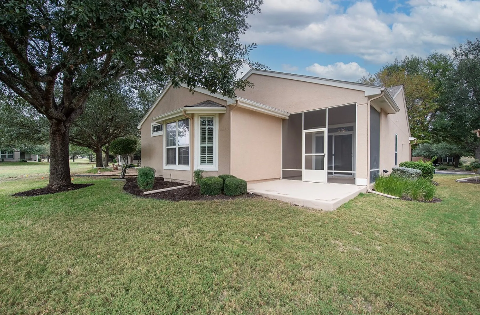 Property Slideshow image 10 of 11 | 510 crockett loop, Georgetown, TX, 78633