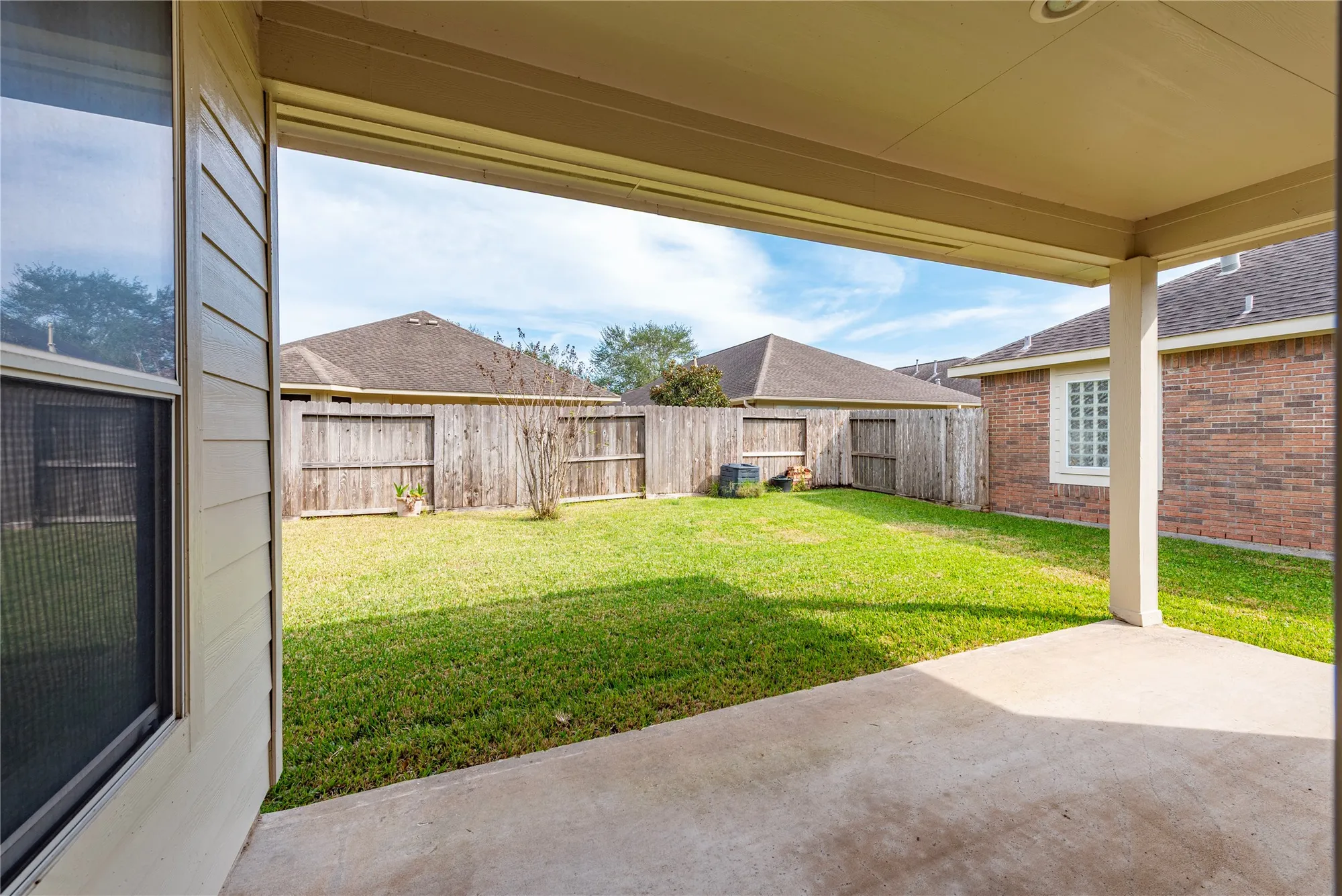 Property Slideshow image 18 of 27 | 1319 palermo dr, Pearland, TX, 77581
