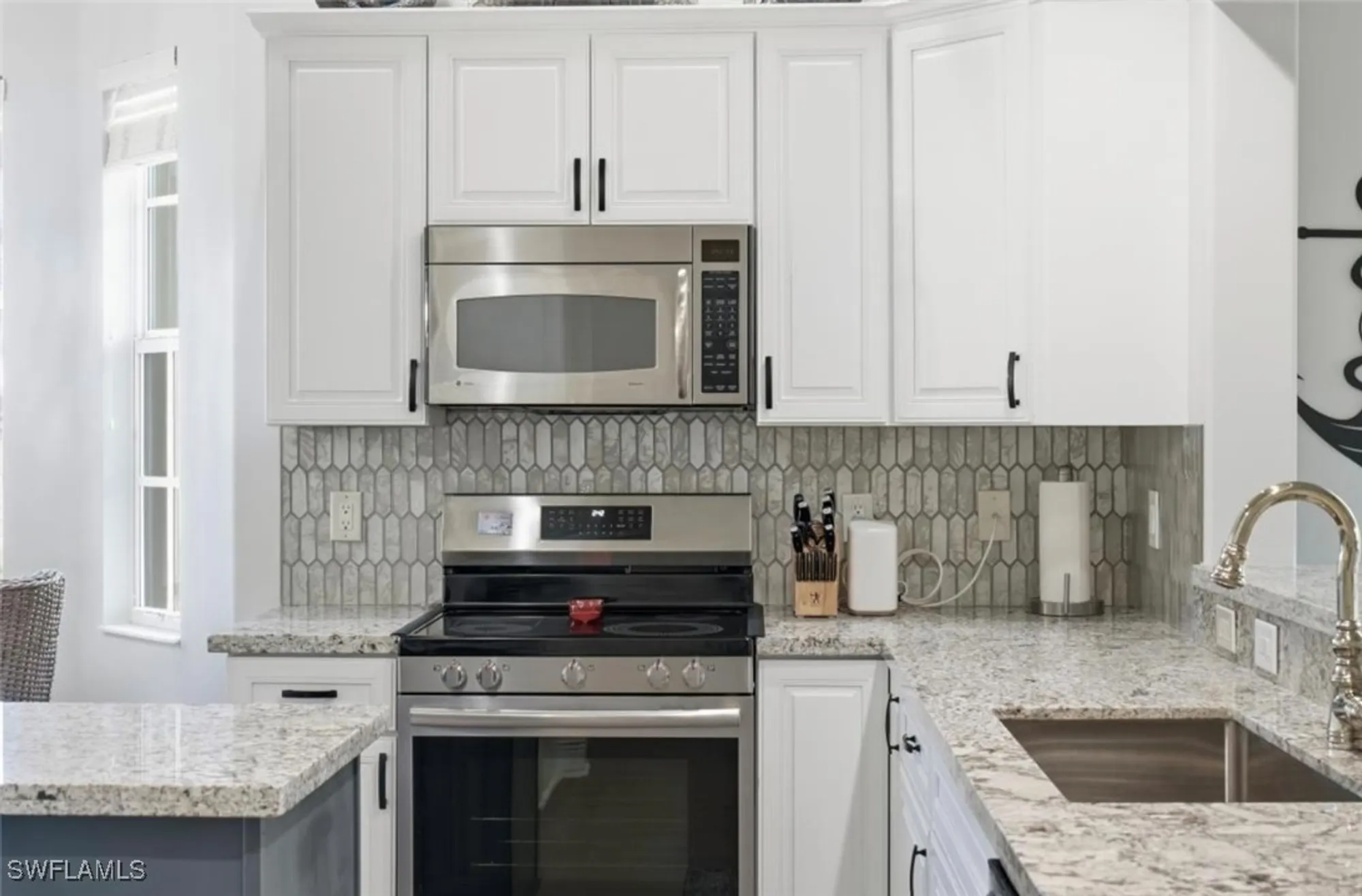 Property Slideshow image 17 of 31 | 7842 hawthorne dr 1703, Naples, FL, 34113