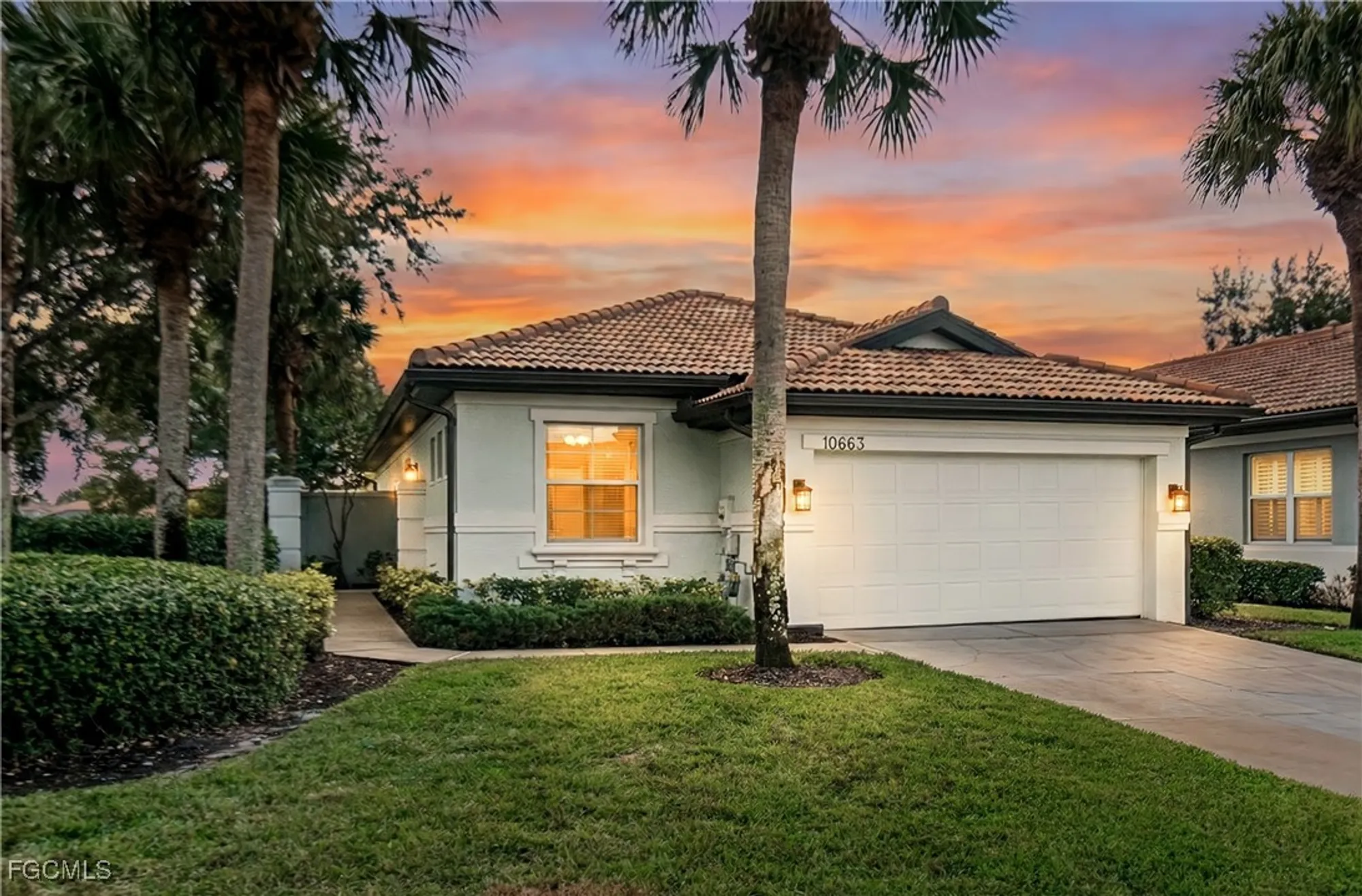 Property Slideshow image 1 of 45 | 10663 avila cir, Fort Myers, FL, 33913
