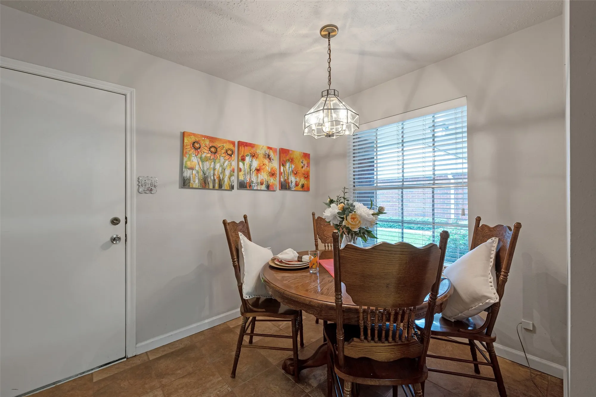 Property Slideshow image 18 of 46 | 3310 country meadows ct, Pearland, TX, 77584