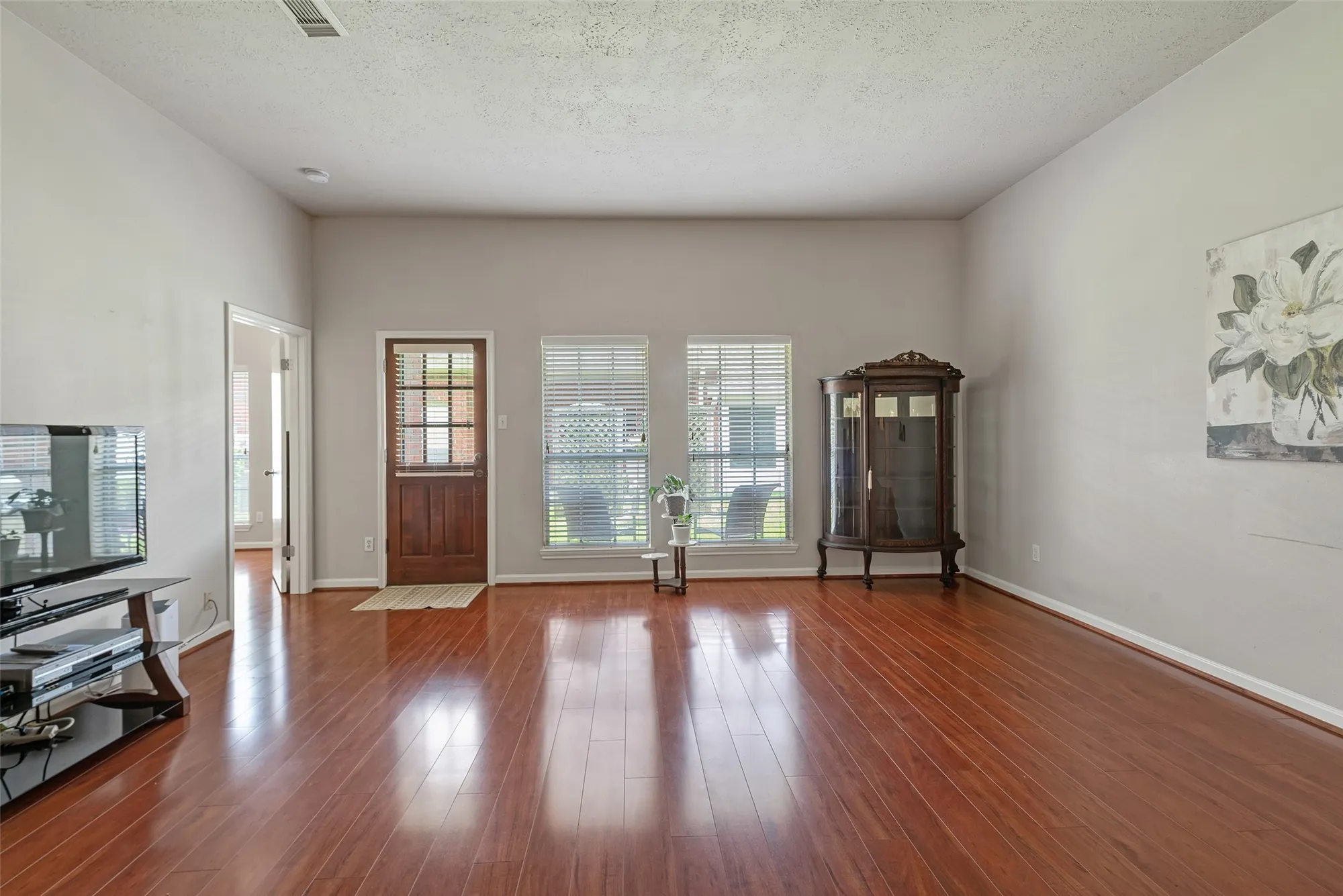 Property Slideshow image 11 of 46 | 3310 country meadows ct, Pearland, TX, 77584