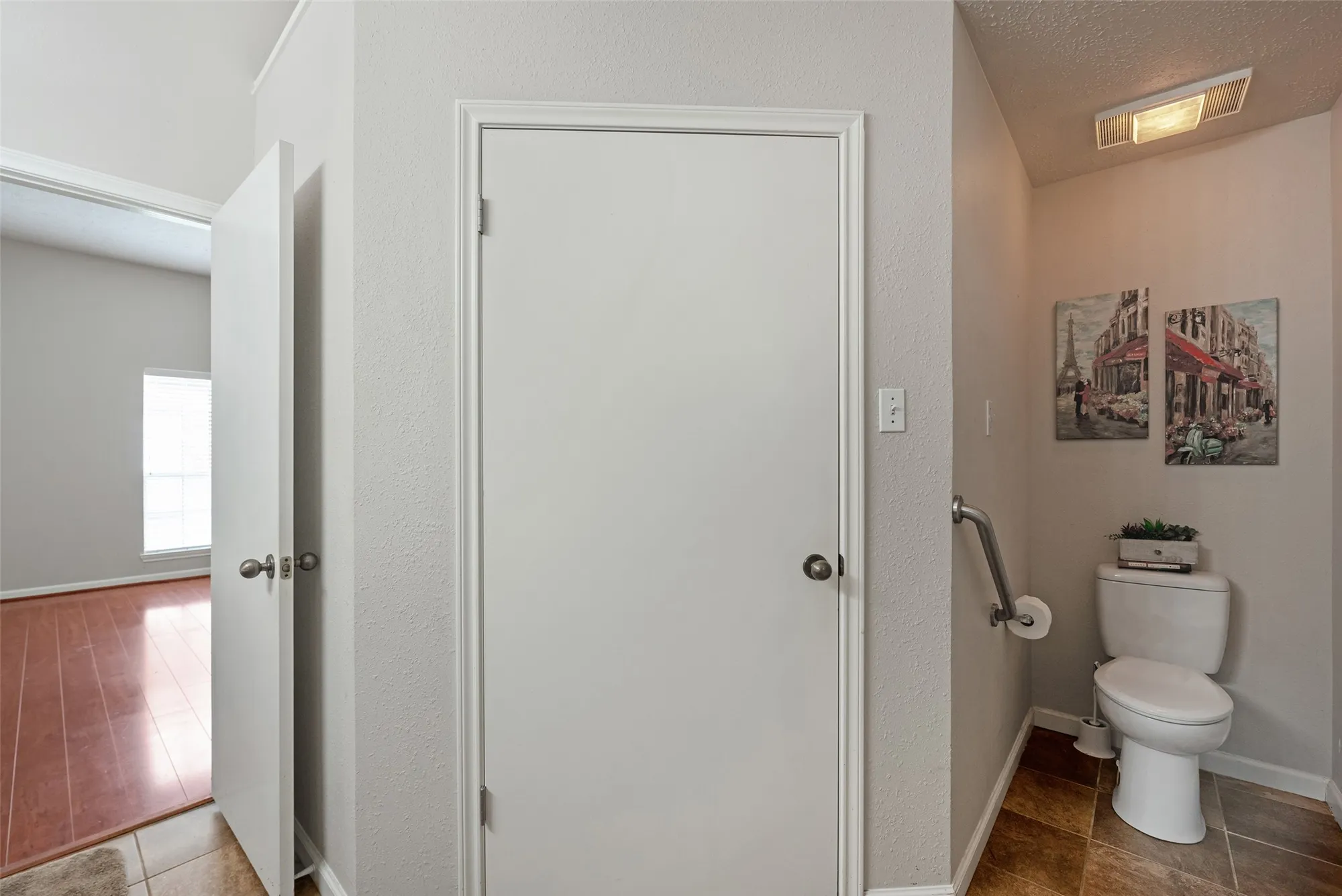 Property Slideshow image 27 of 46 | 3310 country meadows ct, Pearland, TX, 77584