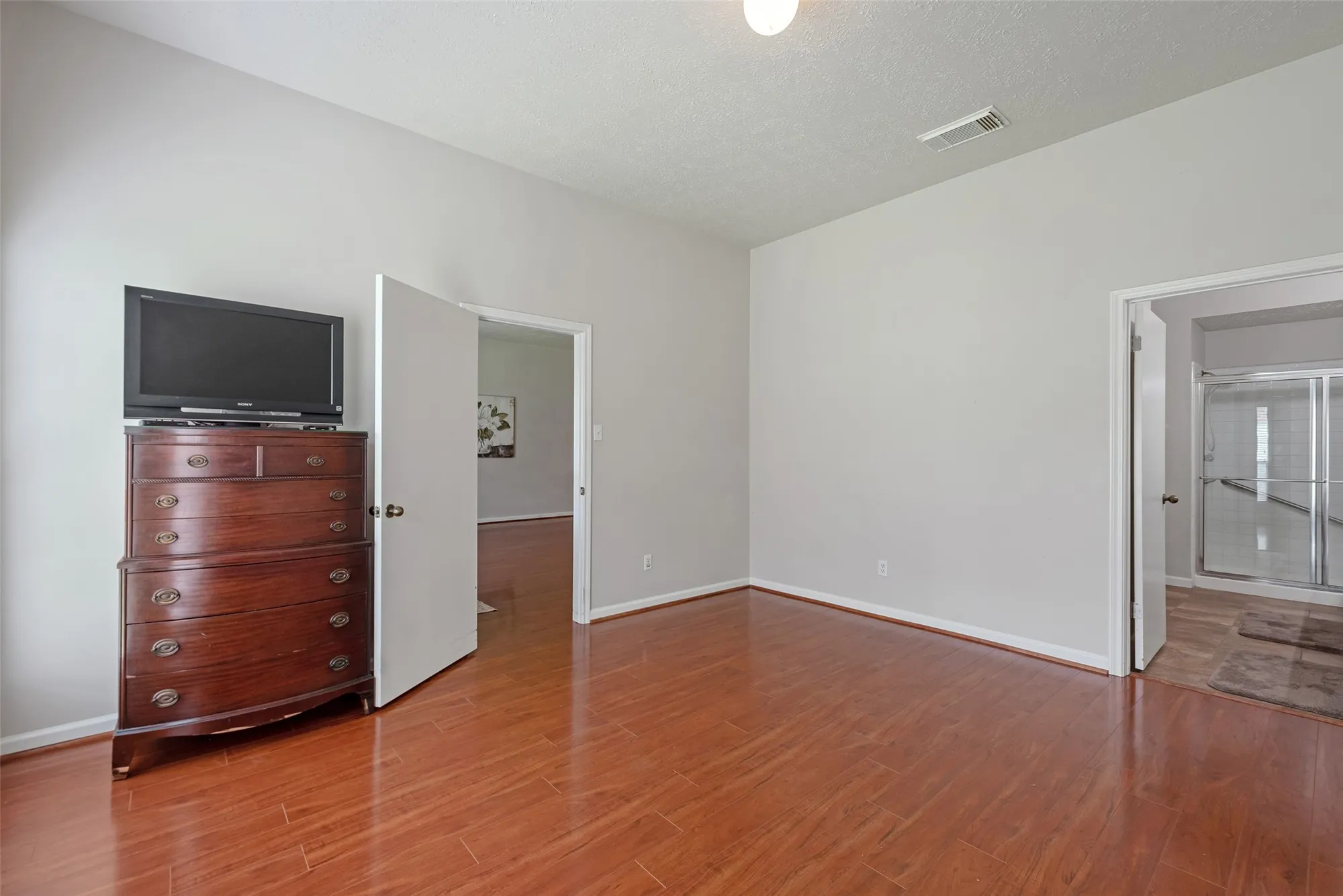 Property Slideshow image 22 of 46 | 3310 country meadows ct, Pearland, TX, 77584