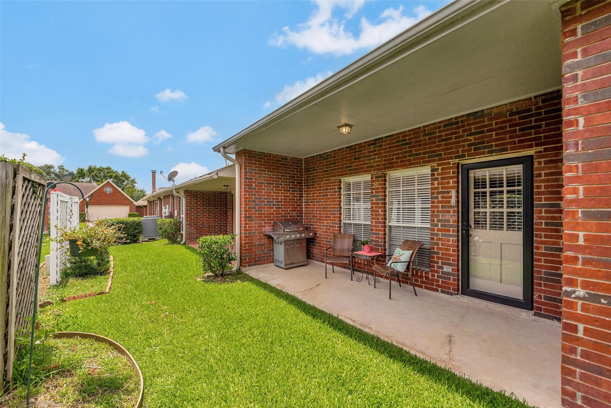 Property Slideshow image 34 of 46 | 3310 country meadows ct, Pearland, TX, 77584