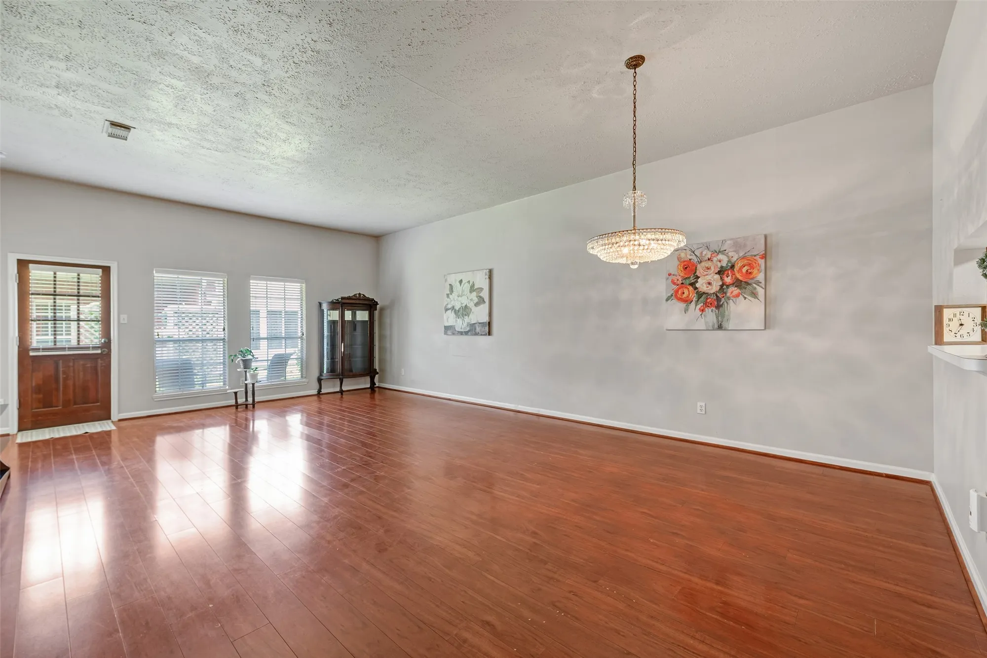 Property Slideshow image 6 of 46 | 3310 country meadows ct, Pearland, TX, 77584