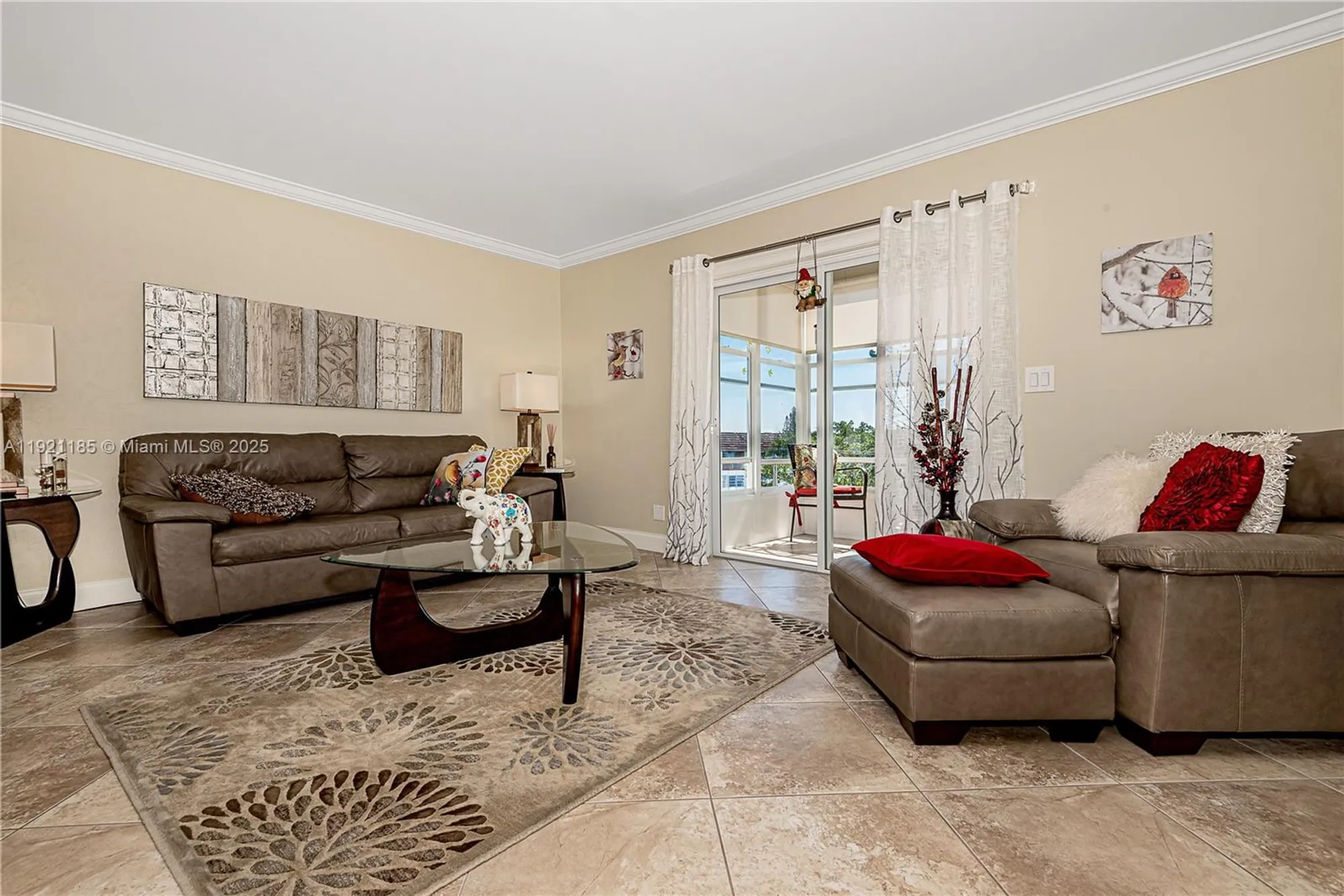 Property Slideshow image 14 of 27 | 4751 nw 21st st 504, Lauderhill, FL, 33313