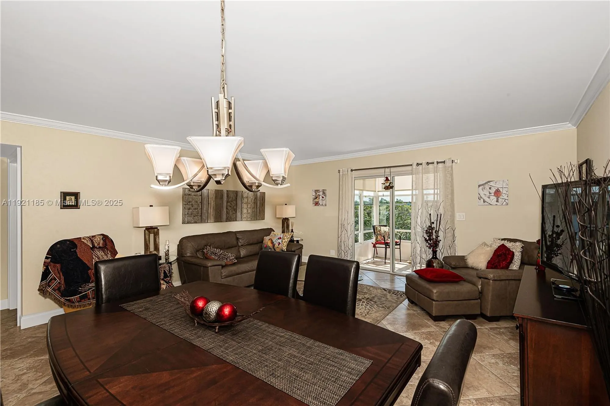 Property Slideshow image 11 of 27 | 4751 nw 21st st 504, Lauderhill, FL, 33313