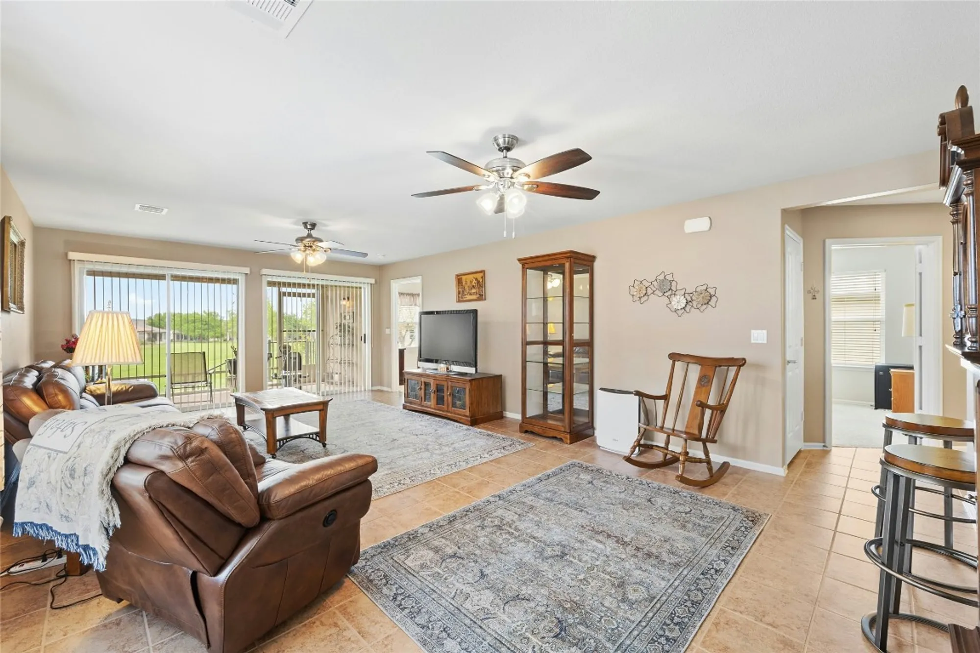 Property Slideshow image 5 of 27 | 104 monument hill trl, Georgetown, TX, 78633