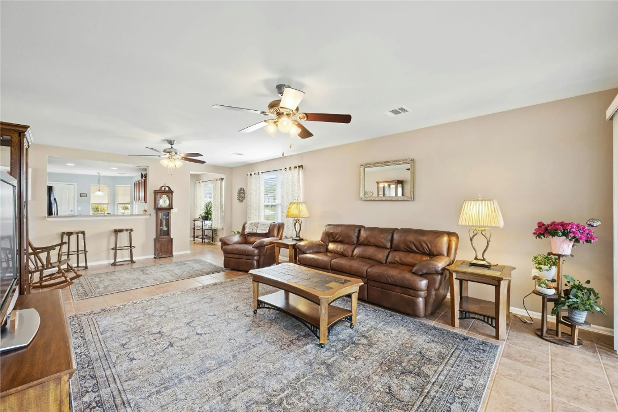 Property Slideshow image 6 of 27 | 104 monument hill trl, Georgetown, TX, 78633