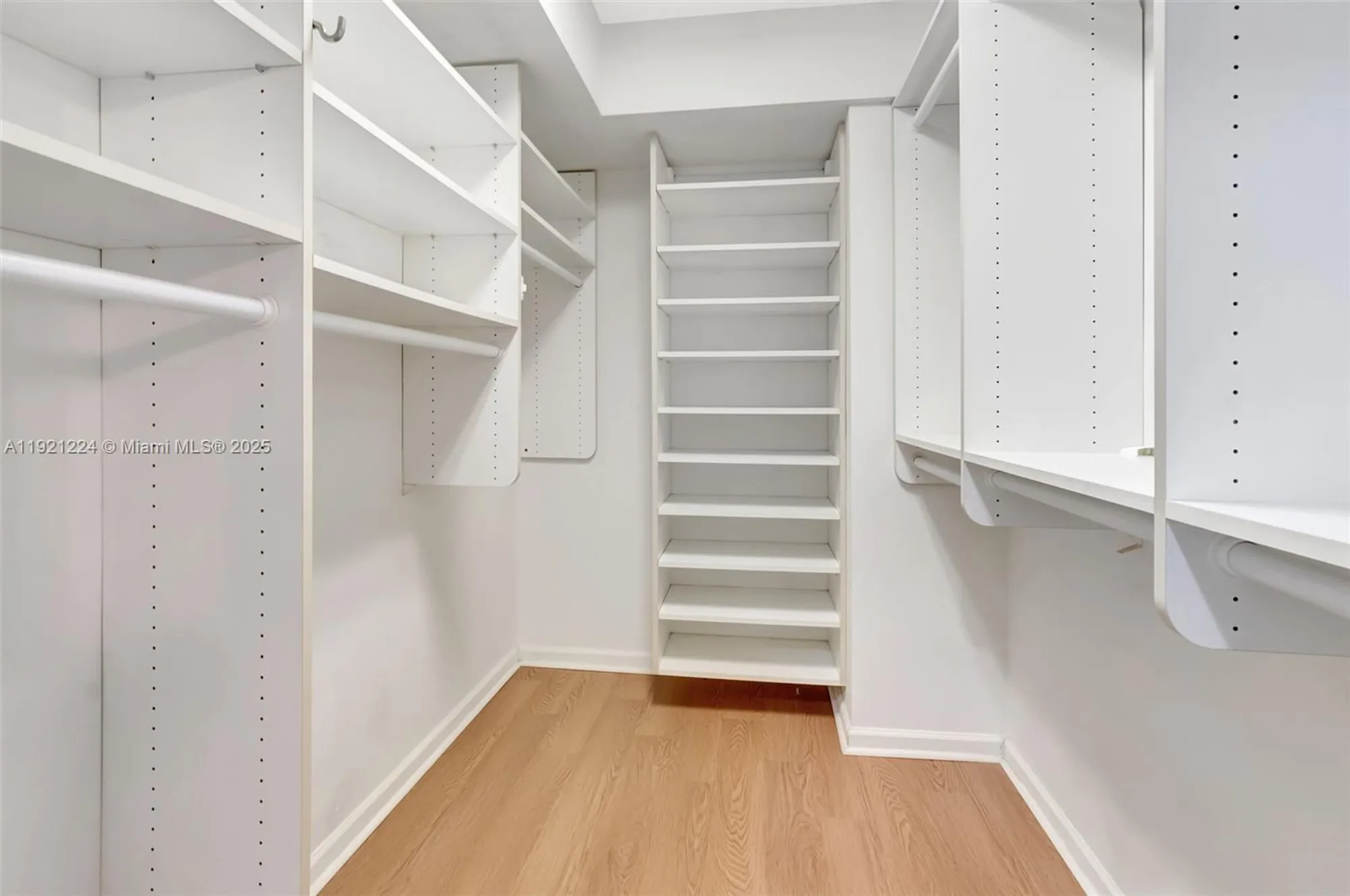 Property Slideshow image 29 of 60 | 12565 imperial isle dr 204, Boynton Beach, FL, 33437