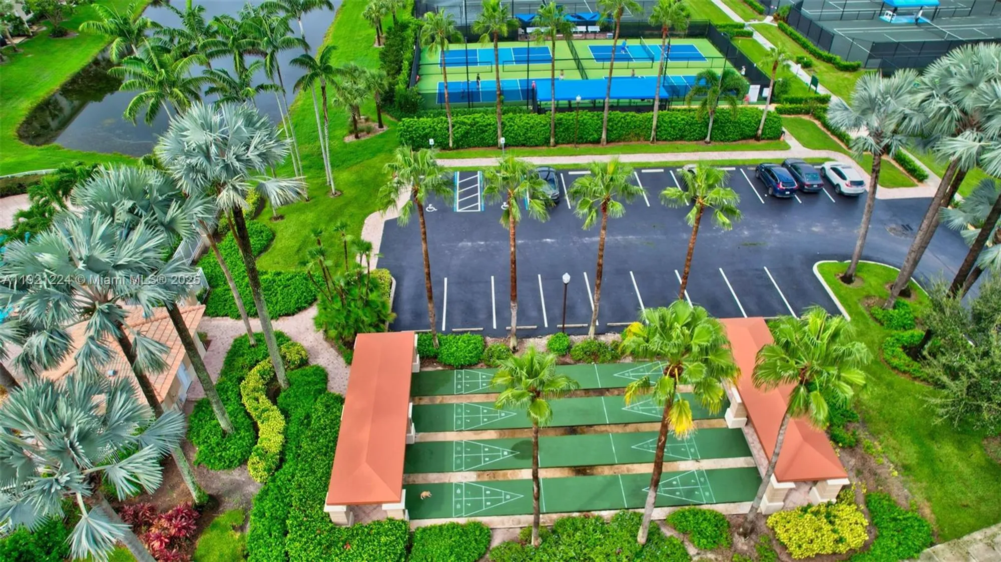 Property Slideshow image 35 of 60 | 12565 imperial isle dr 204, Boynton Beach, FL, 33437