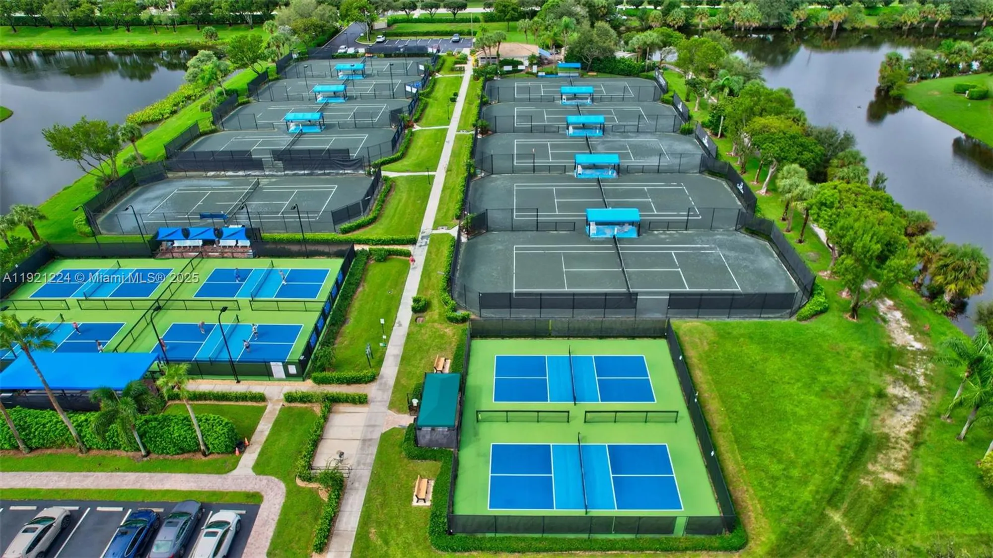 Property Slideshow image 33 of 60 | 12565 imperial isle dr 204, Boynton Beach, FL, 33437