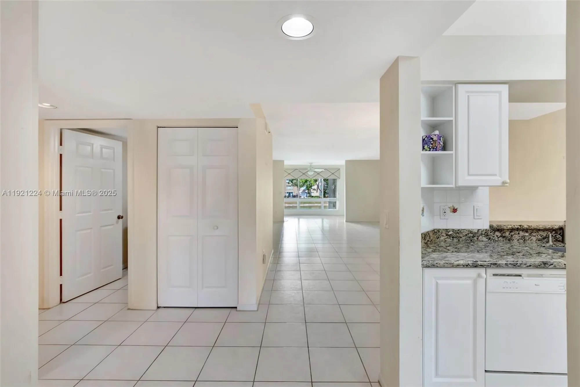 Property Slideshow image 4 of 60 | 12565 imperial isle dr 204, Boynton Beach, FL, 33437