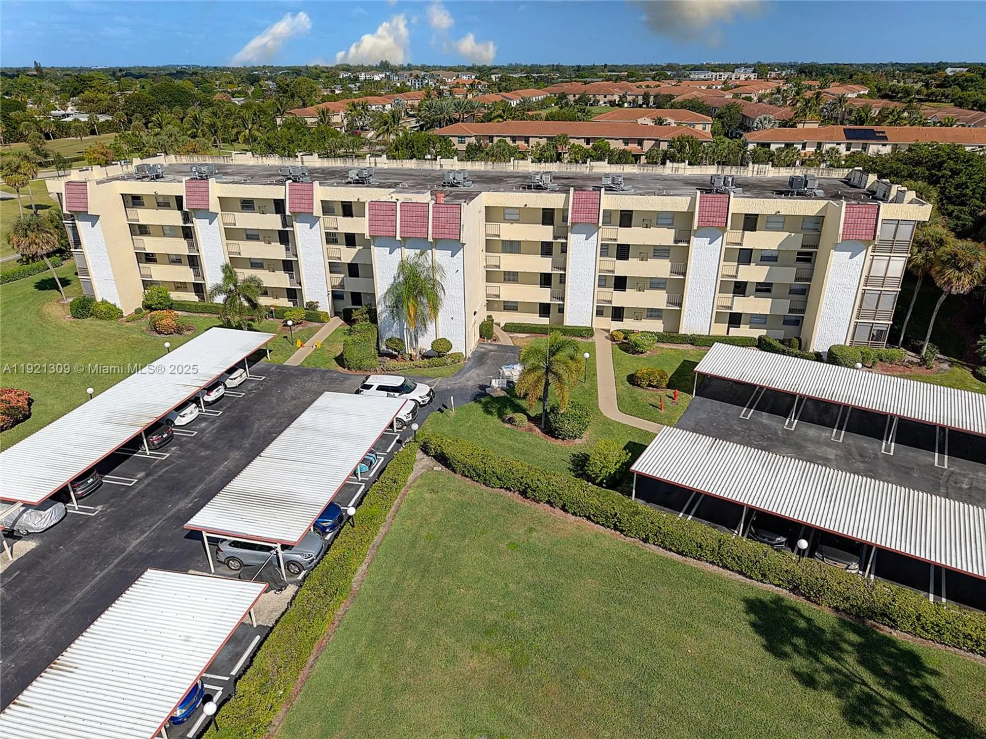 Property Slideshow image 36 of 37 | 23099 barwood ln 307, Boca Raton, FL, 33428