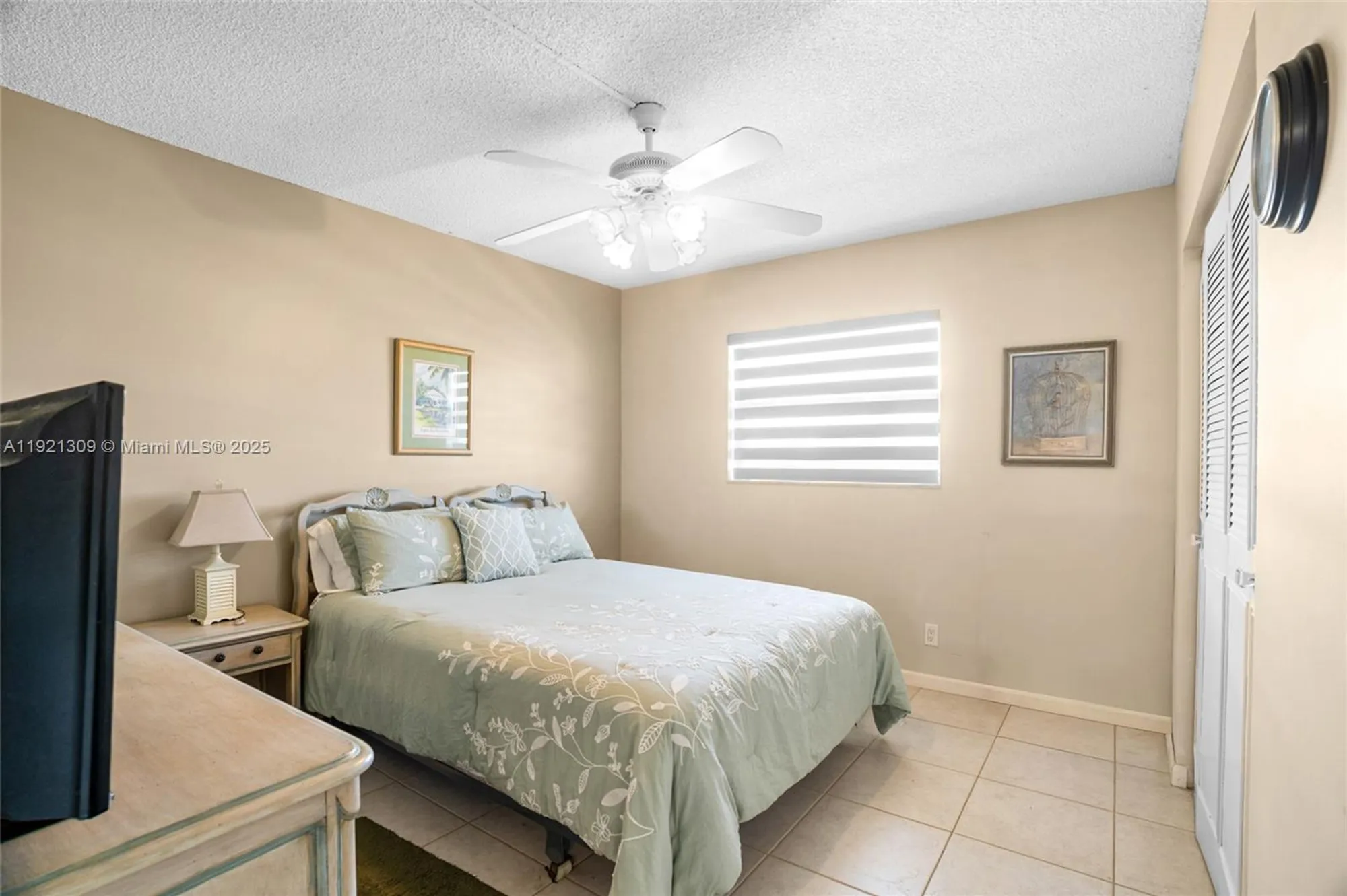 Property Slideshow image 3 of 37 | 23099 barwood ln 307, Boca Raton, FL, 33428