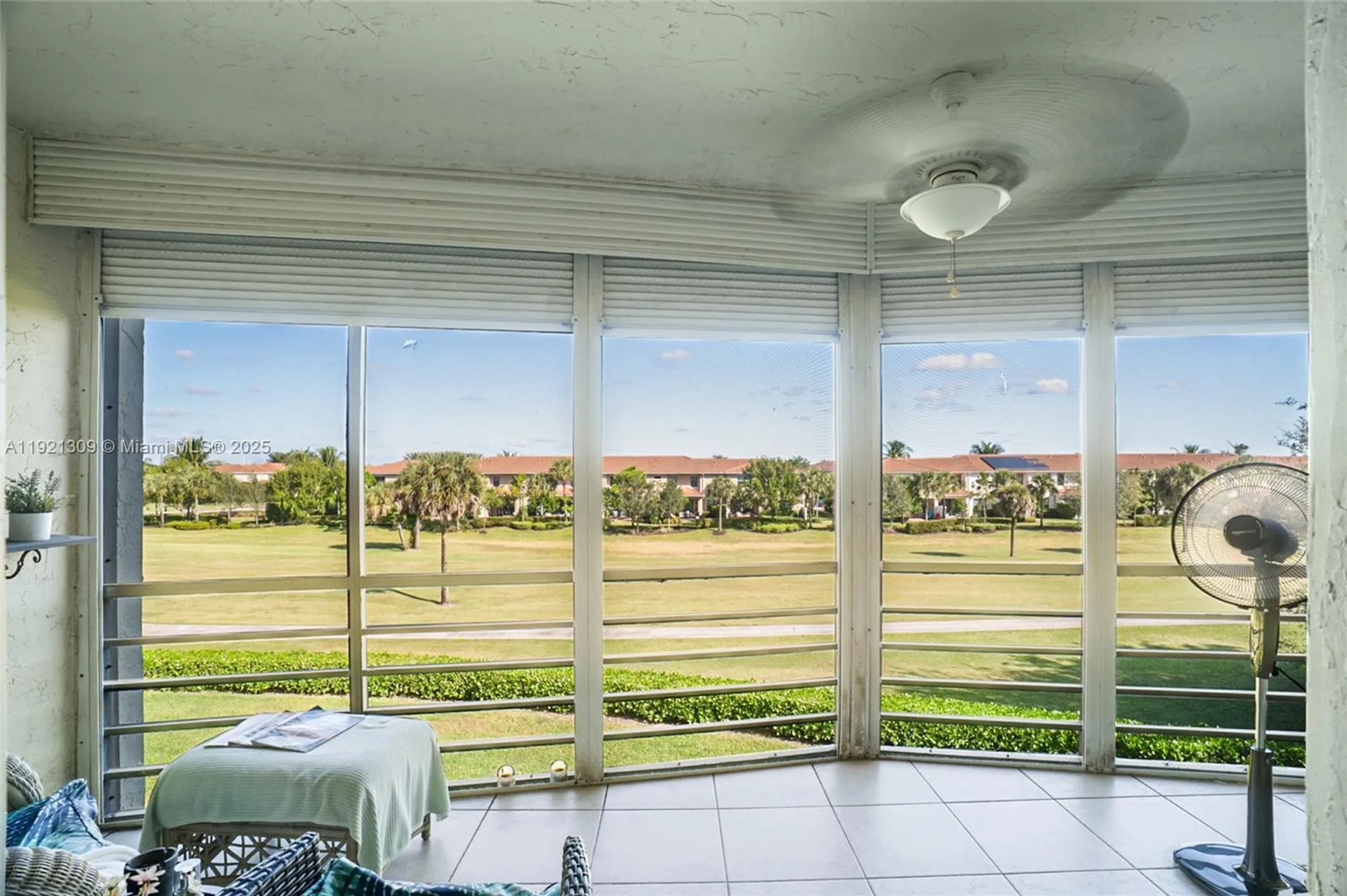 Property Slideshow image 32 of 37 | 23099 barwood ln 307, Boca Raton, FL, 33428