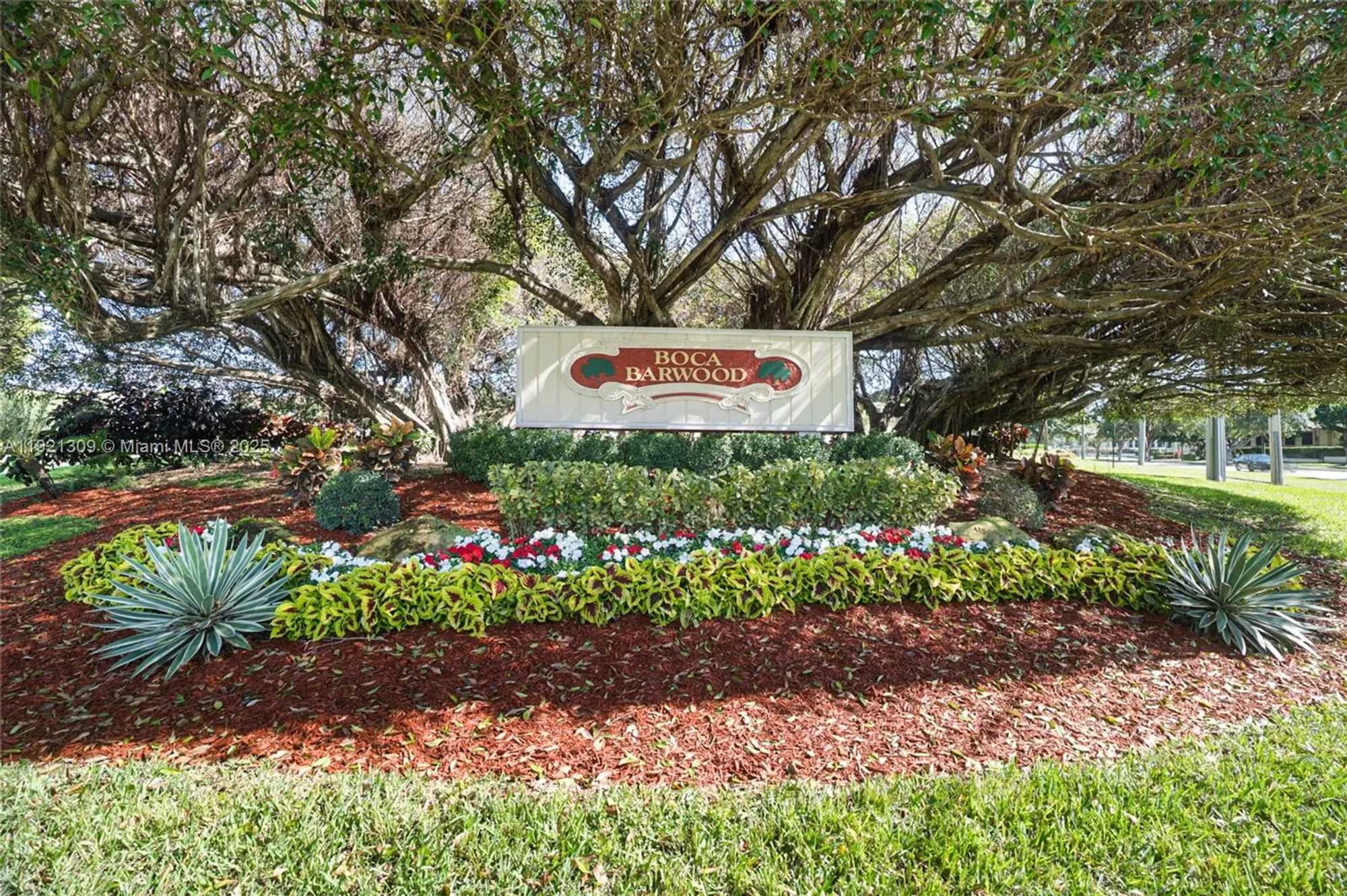 Property Slideshow image 33 of 37 | 23099 barwood ln 307, Boca Raton, FL, 33428