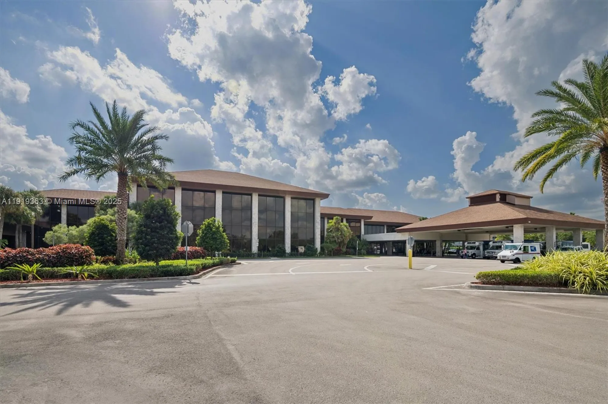 Property Slideshow image 14 of 16 | 12600 sw 5th ct l104, Pembroke Pines, FL, 33027